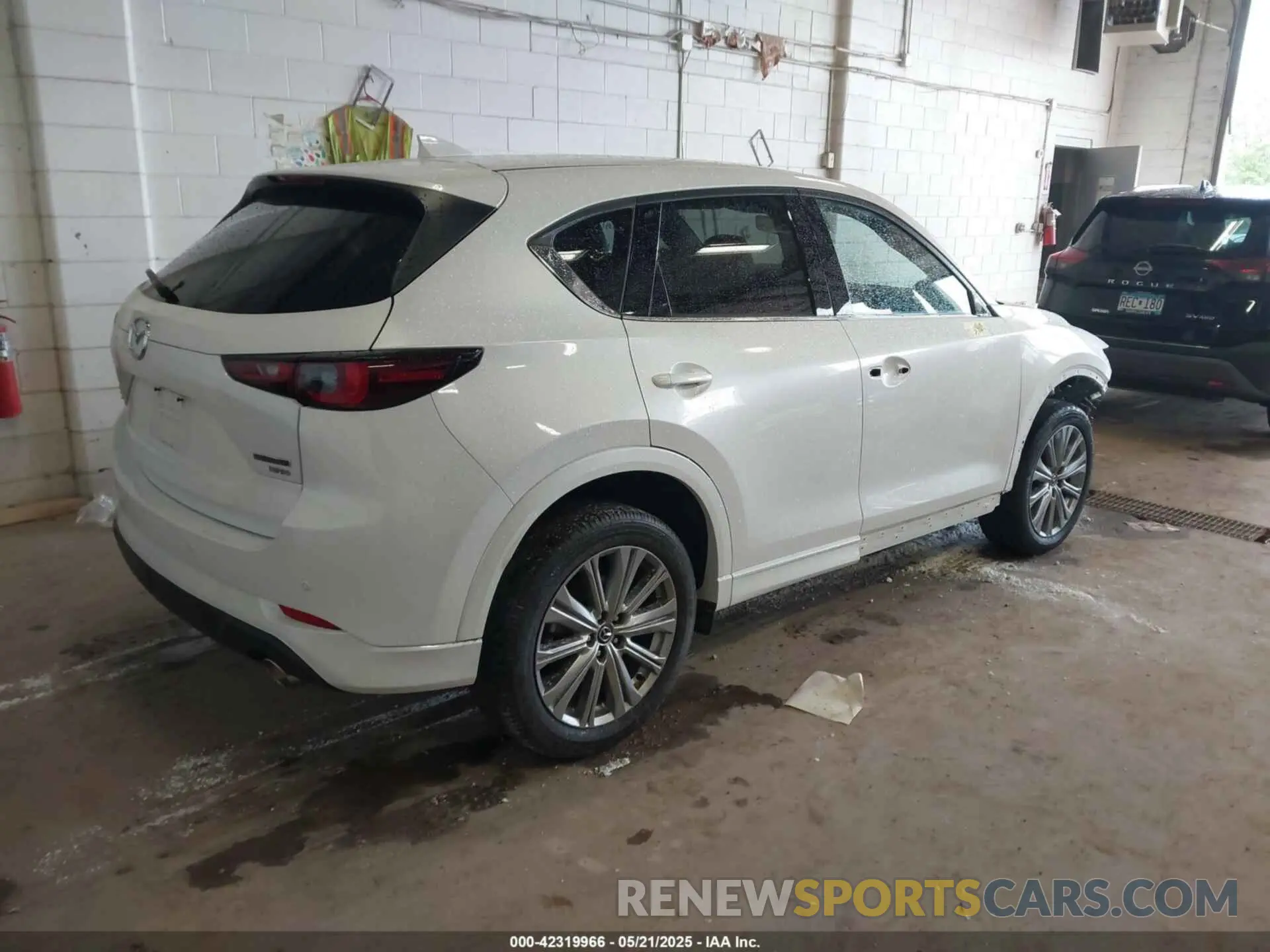 4 Photograph of a damaged car JM3KFBXY9P0230698 MAZDA CX-5 2023