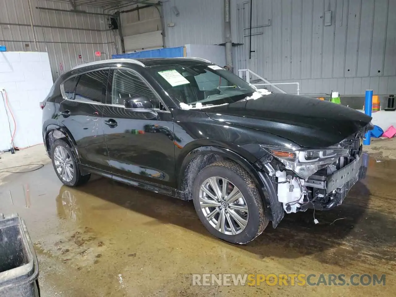 4 Photograph of a damaged car JM3KFBXYXP0275620 MAZDA CX-5 2023