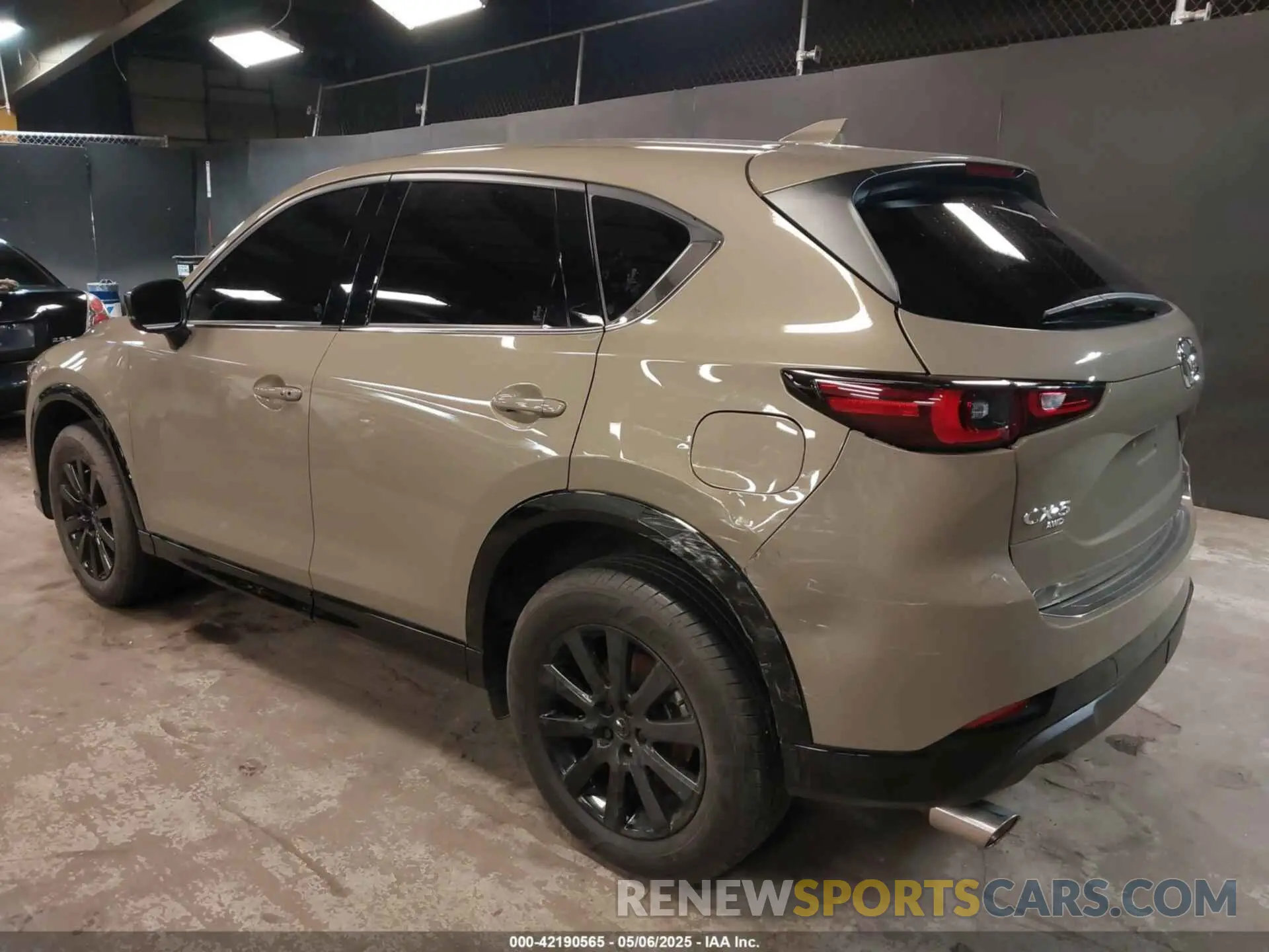 18 Photograph of a damaged car JM3KFBAY9R0424756 MAZDA CX-5 2024