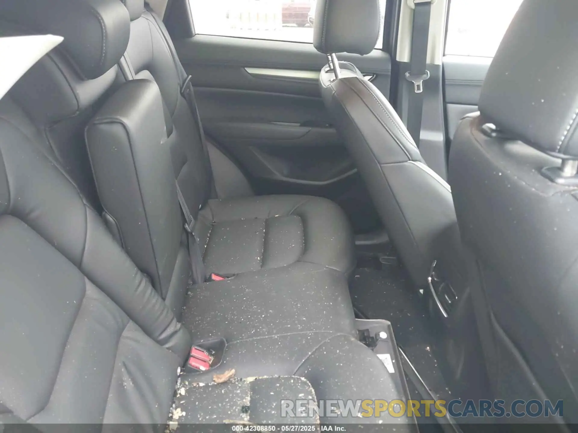 8 Photograph of a damaged car JM3KFBBL1R0498319 MAZDA CX-5 2024