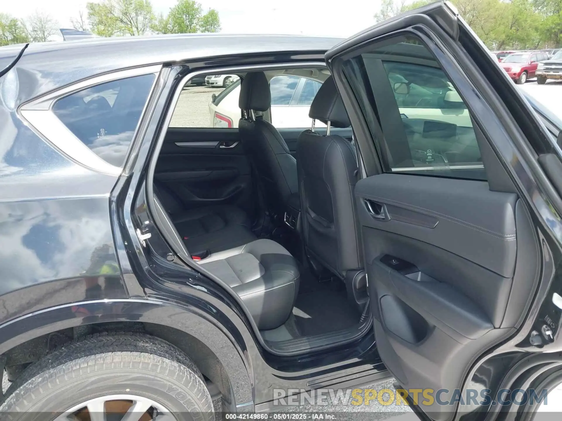 8 Photograph of a damaged car JM3KFBBL1R0503003 MAZDA CX-5 2024