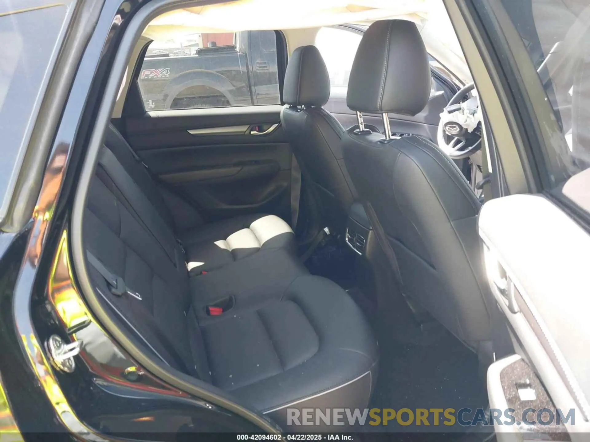 8 Photograph of a damaged car JM3KFBBL5R0480597 MAZDA CX-5 2024