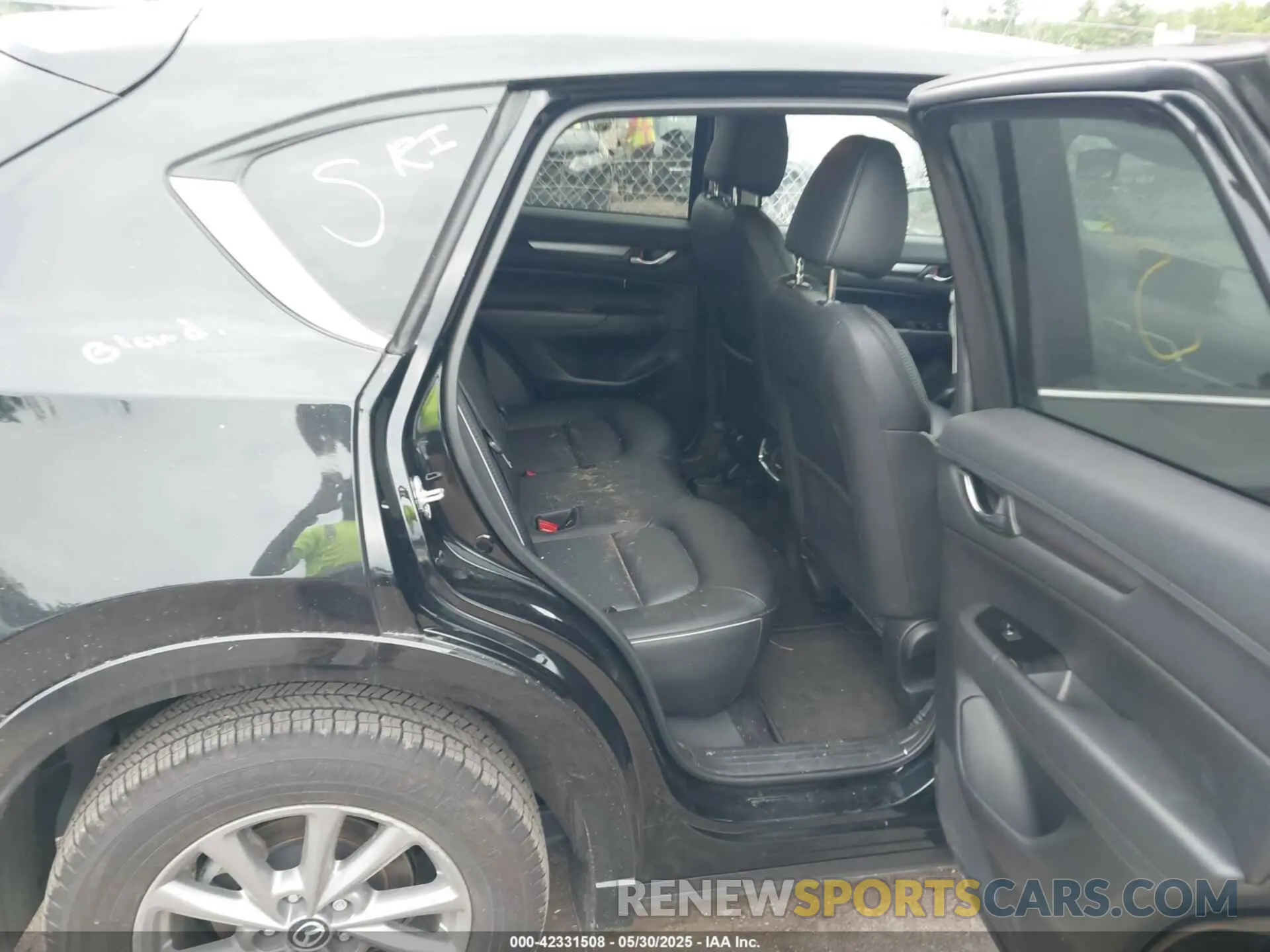 8 Photograph of a damaged car JM3KFBBL6R0433482 MAZDA CX-5 2024