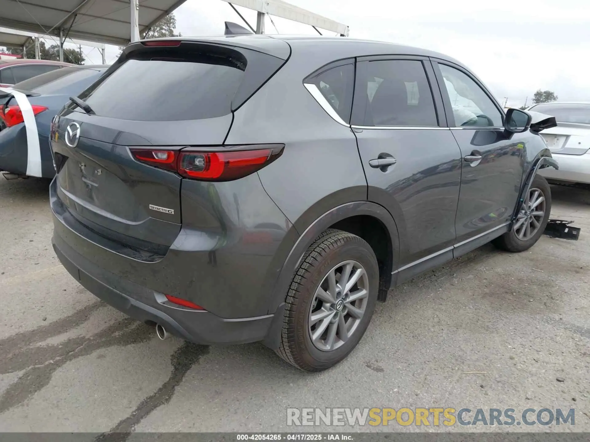 4 Photograph of a damaged car JM3KFBBL6R0526163 MAZDA CX-5 2024