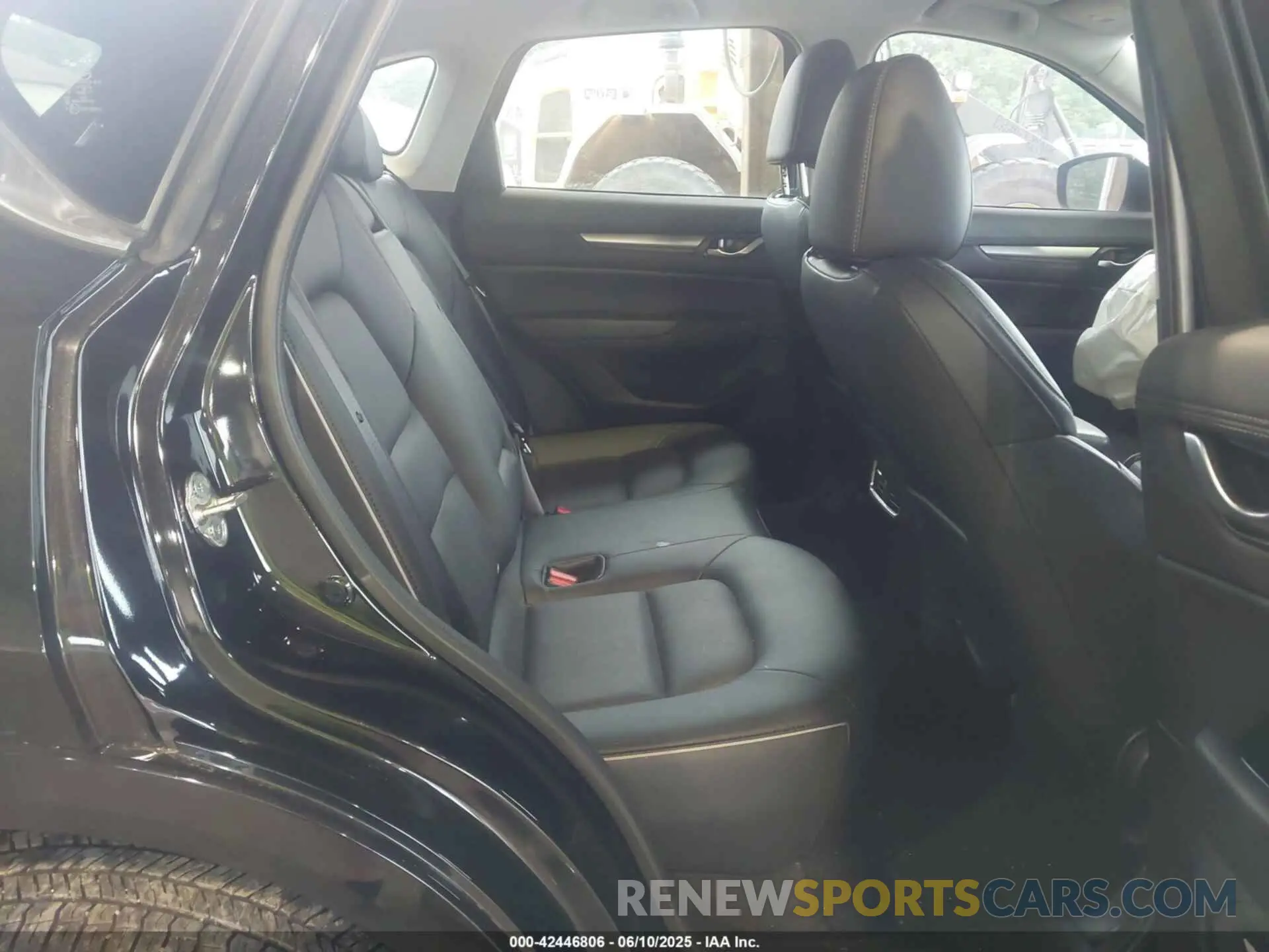 8 Photograph of a damaged car JM3KFBBL6R0528544 MAZDA CX-5 2024