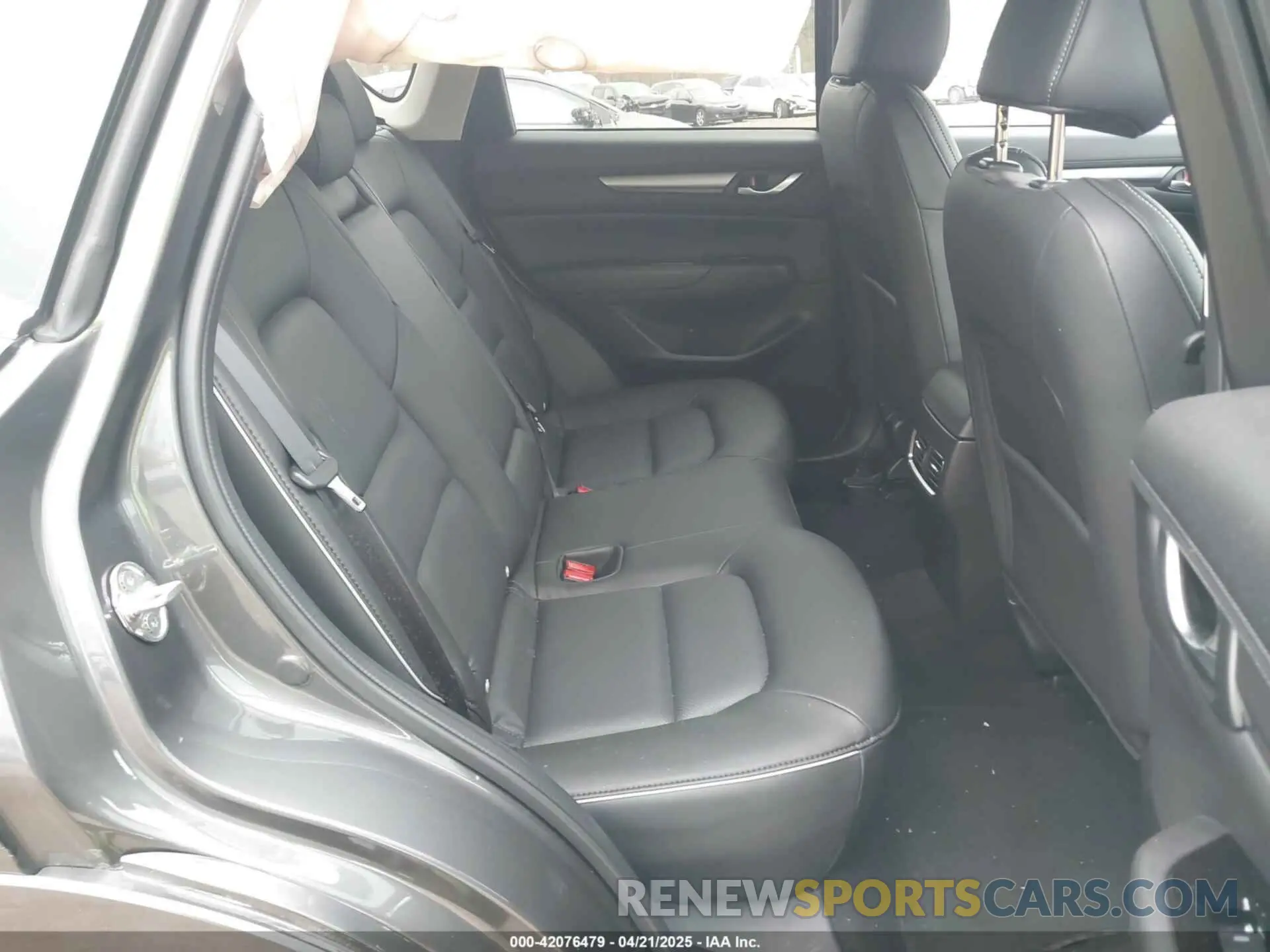 8 Photograph of a damaged car JM3KFBBL7R0462862 MAZDA CX-5 2024