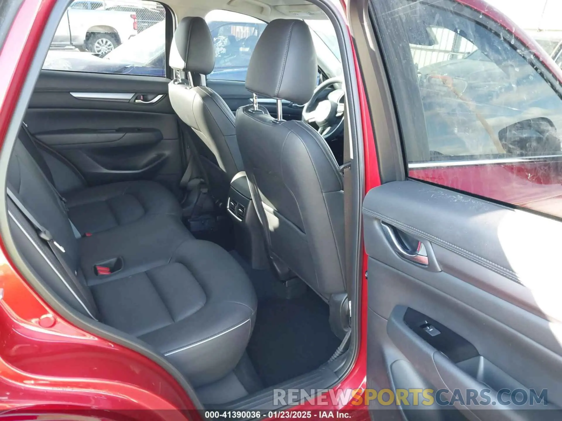 8 Photograph of a damaged car JM3KFBBL7R0517374 MAZDA CX-5 2024
