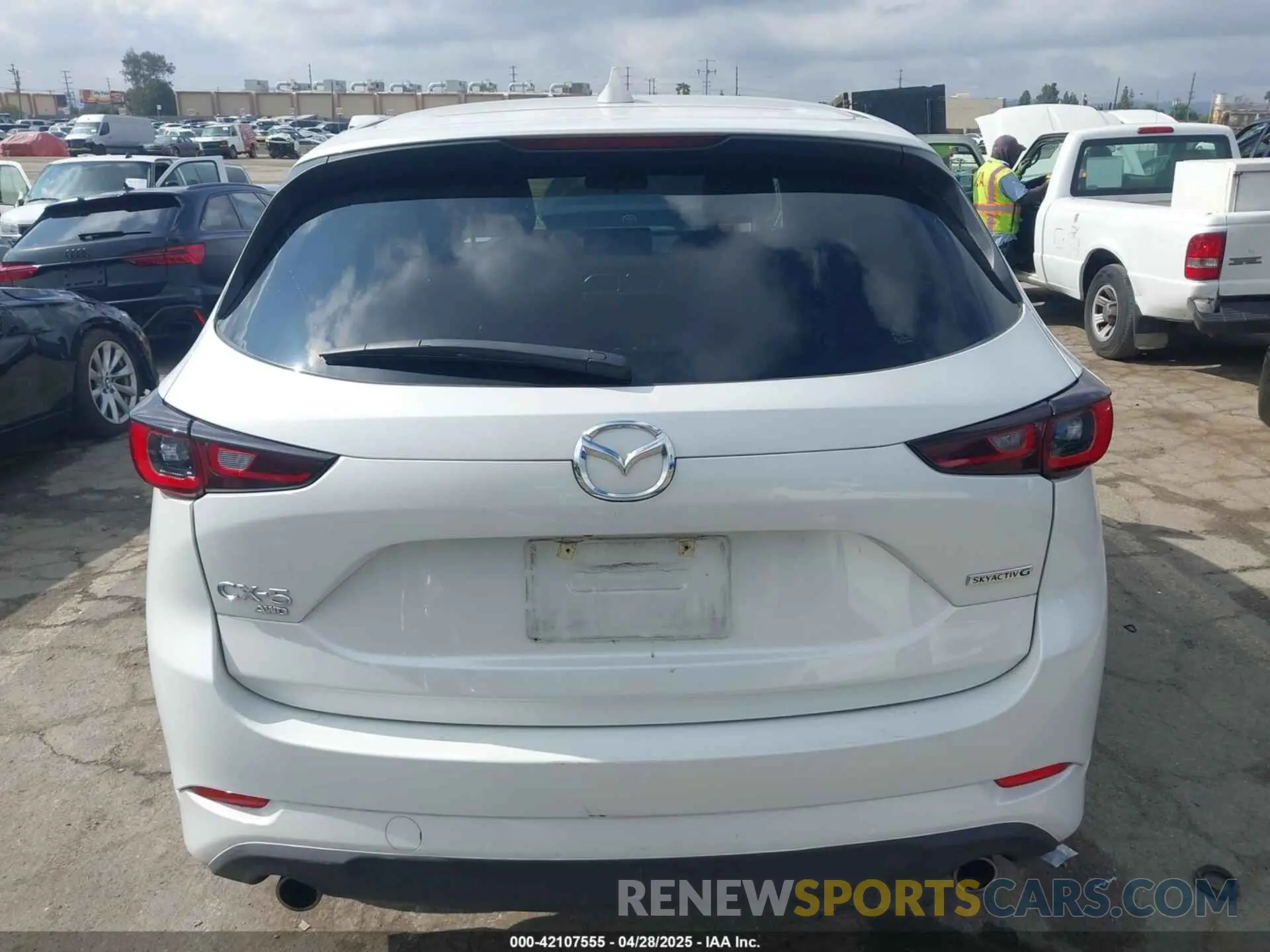 17 Photograph of a damaged car JM3KFBBL8R0433886 MAZDA CX-5 2024