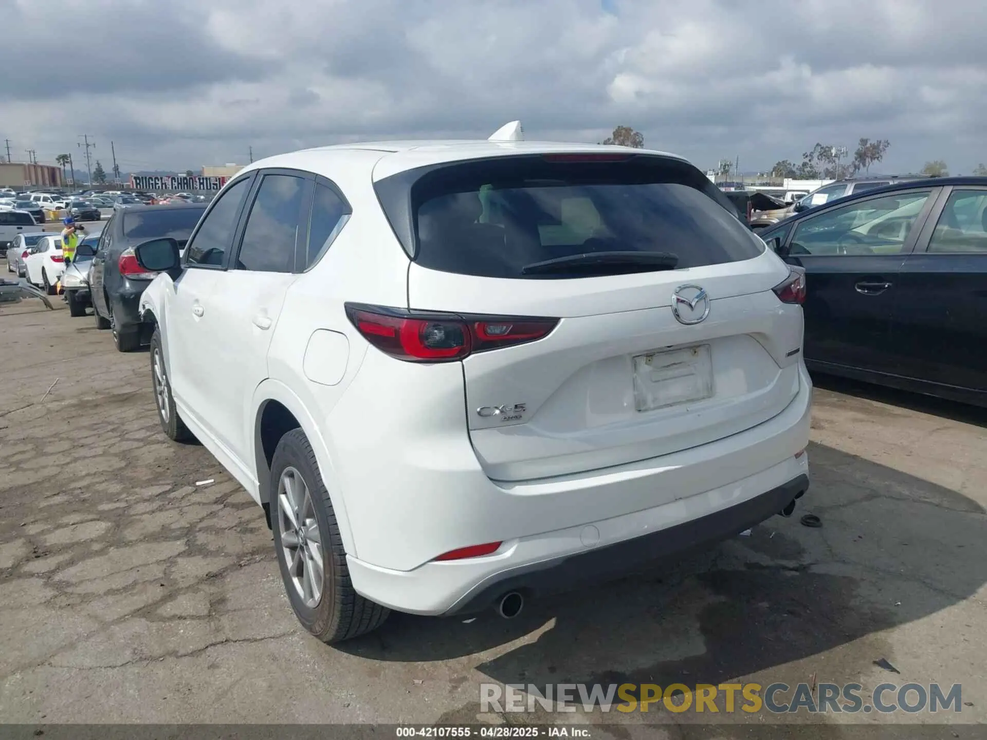 3 Photograph of a damaged car JM3KFBBL8R0433886 MAZDA CX-5 2024