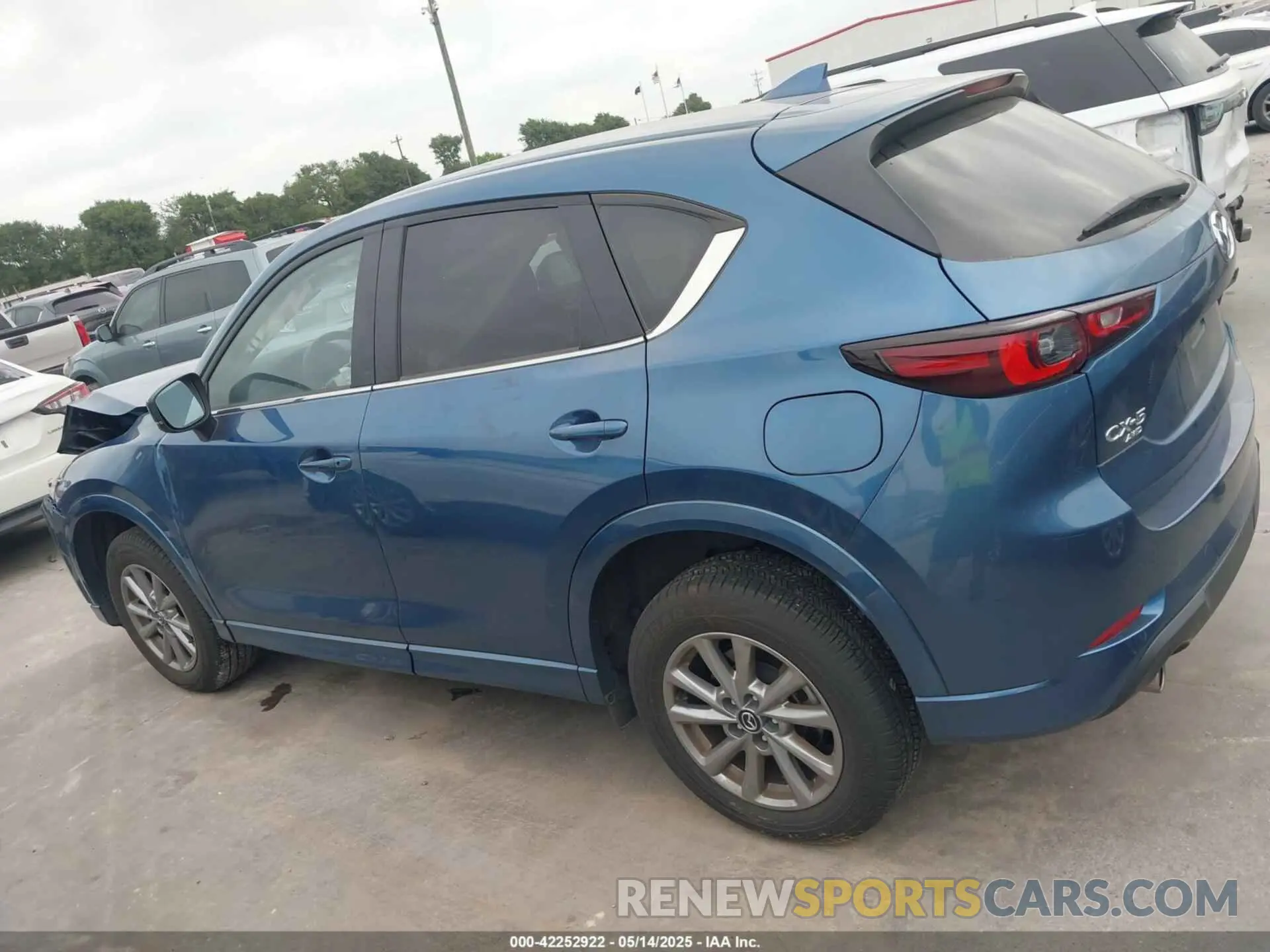 14 Photograph of a damaged car JM3KFBBLXR0409072 MAZDA CX-5 2024