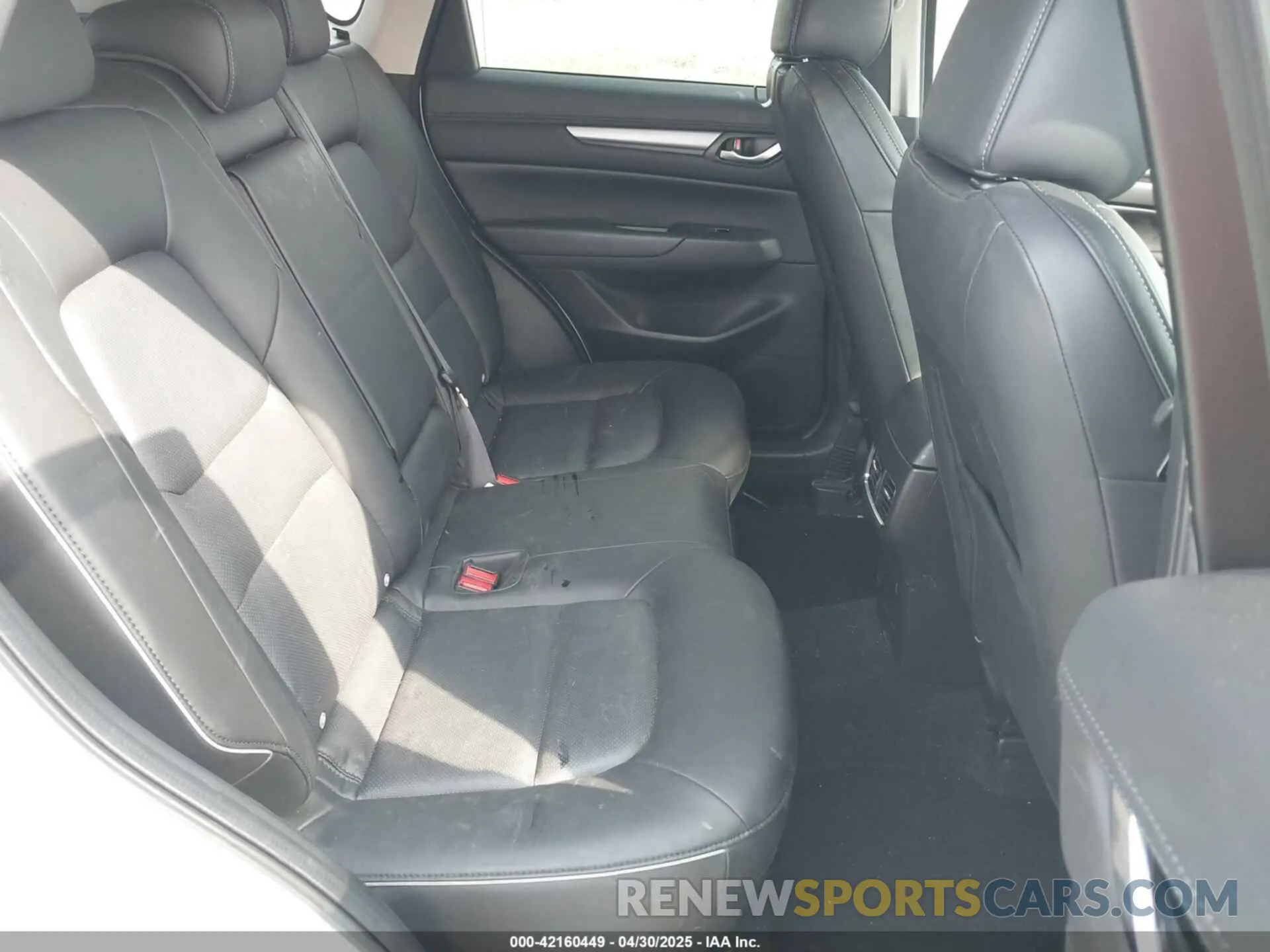 8 Photograph of a damaged car JM3KFBBLXR0418564 MAZDA CX-5 2024