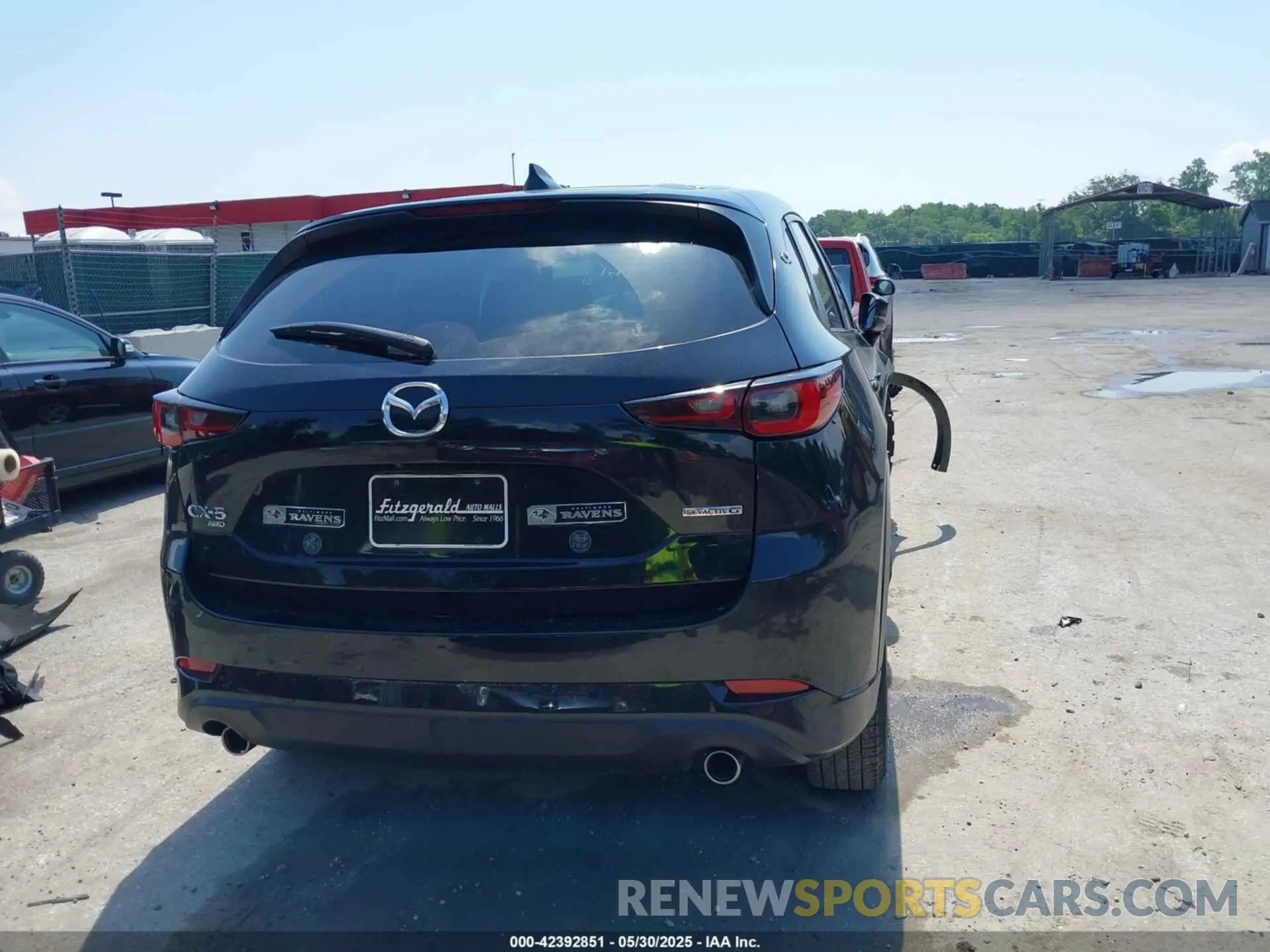 17 Photograph of a damaged car JM3KFBBM3R0367045 MAZDA CX-5 2024