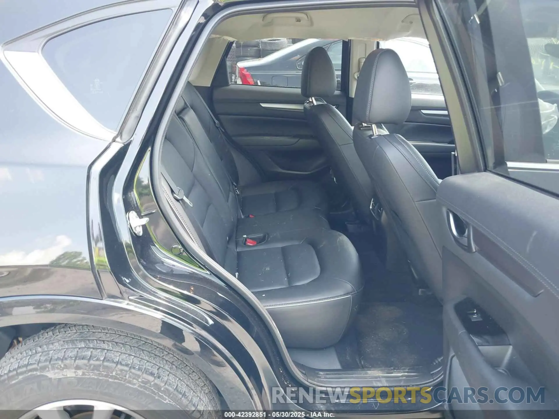 8 Photograph of a damaged car JM3KFBBM3R0367045 MAZDA CX-5 2024