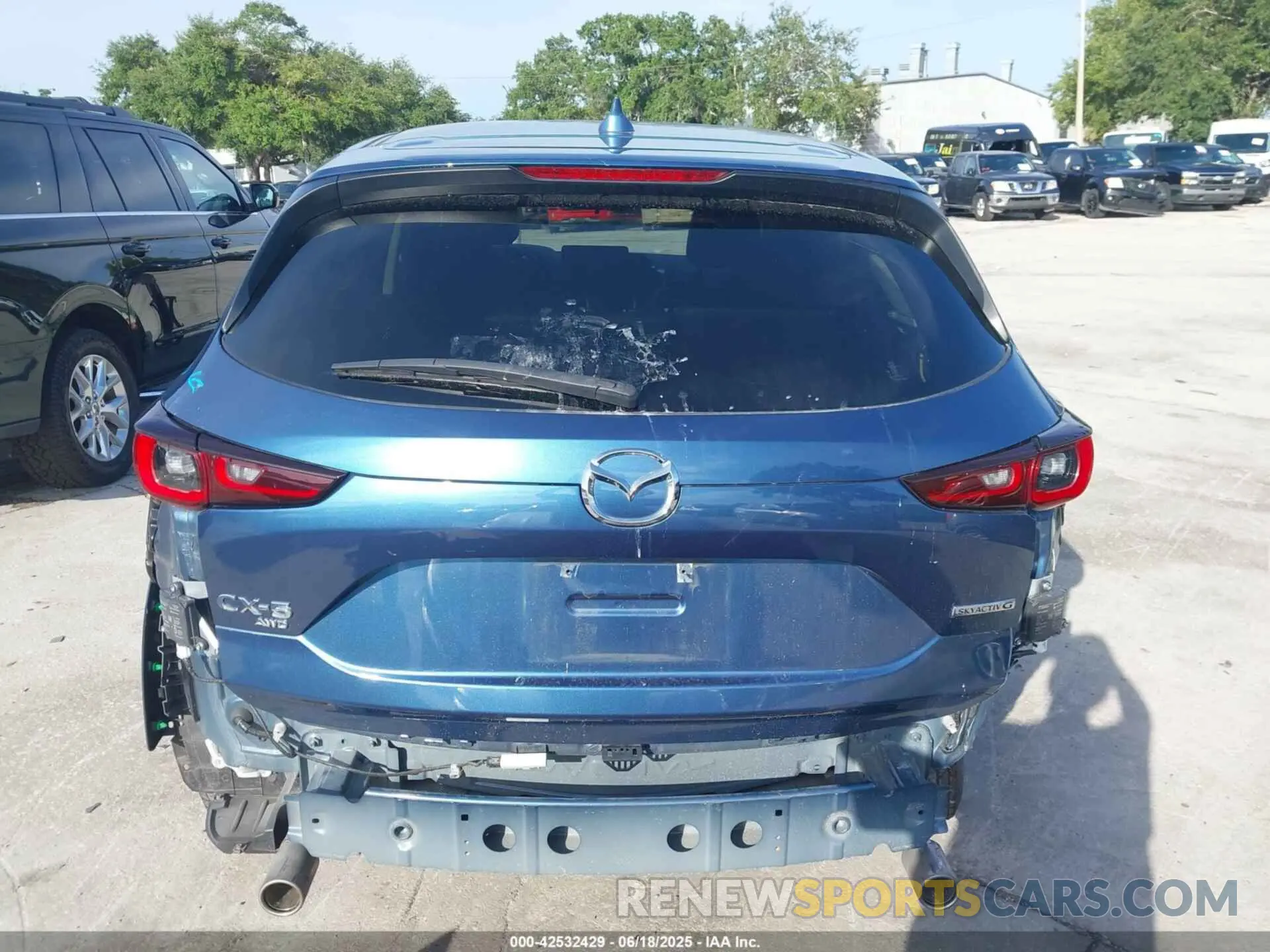 17 Photograph of a damaged car JM3KFBBM9R0376011 MAZDA CX-5 2024