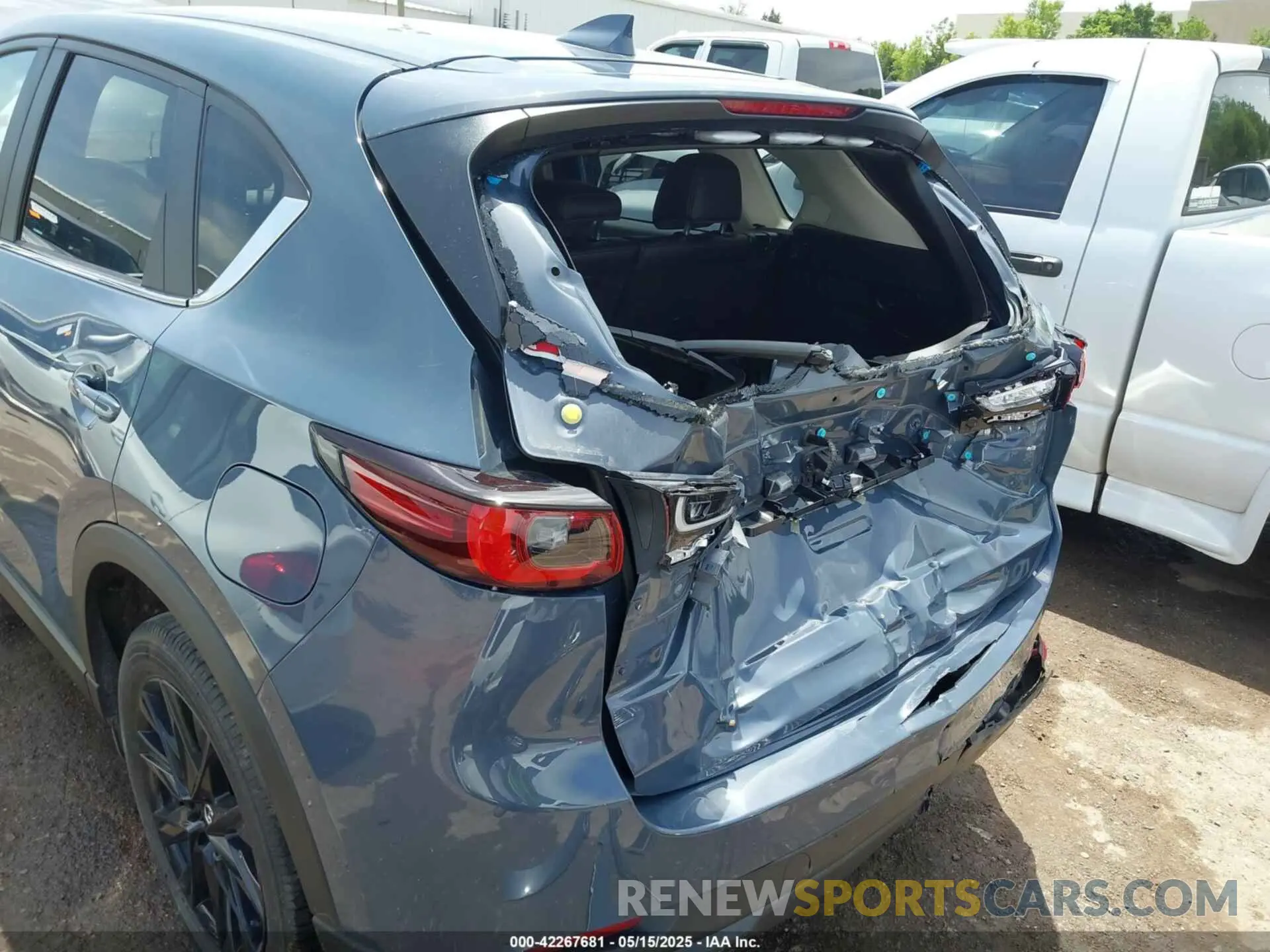 6 Photograph of a damaged car JM3KFBCL0R0427868 MAZDA CX-5 2024