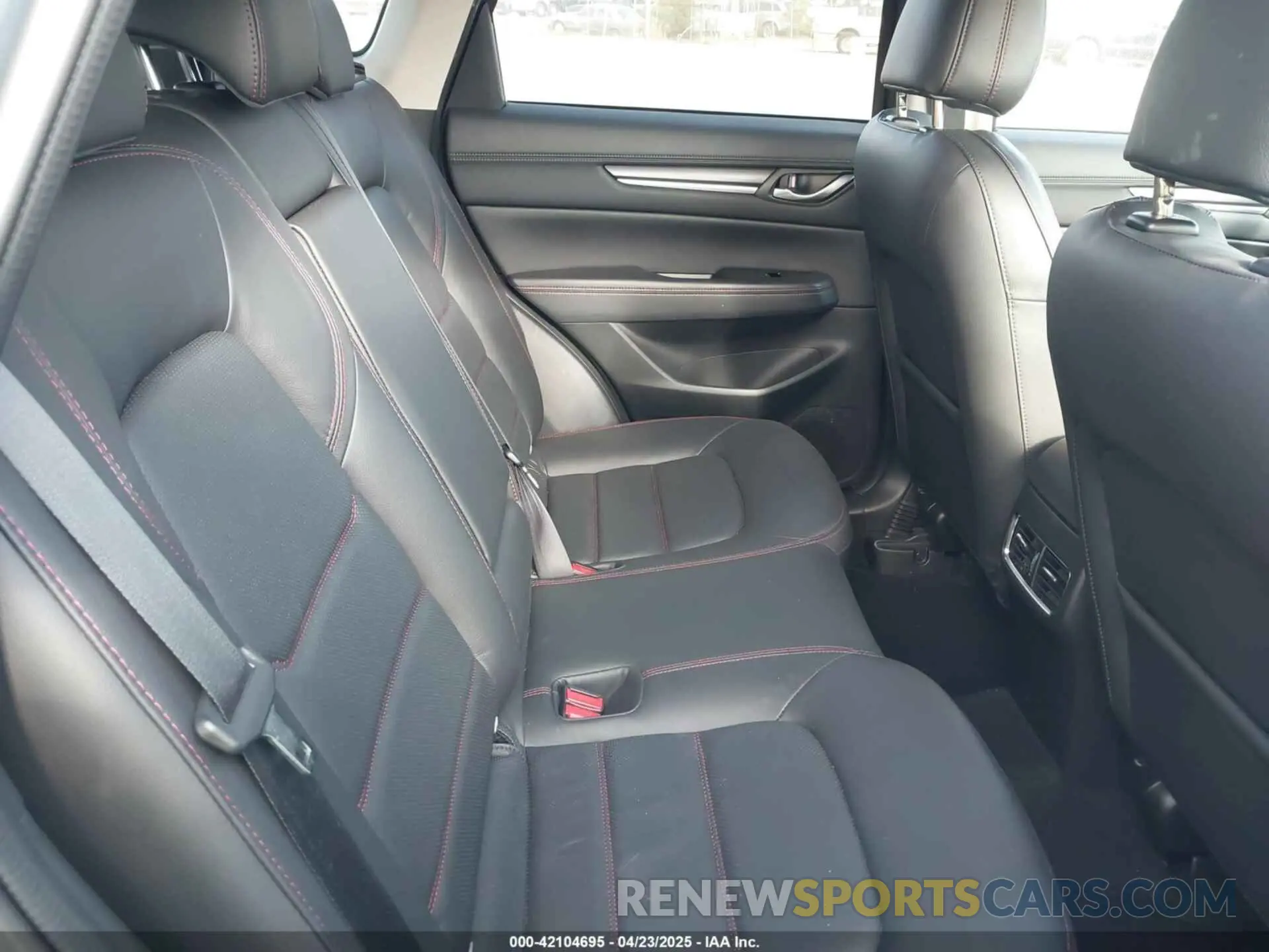 8 Photograph of a damaged car JM3KFBCL1R0503775 MAZDA CX-5 2024