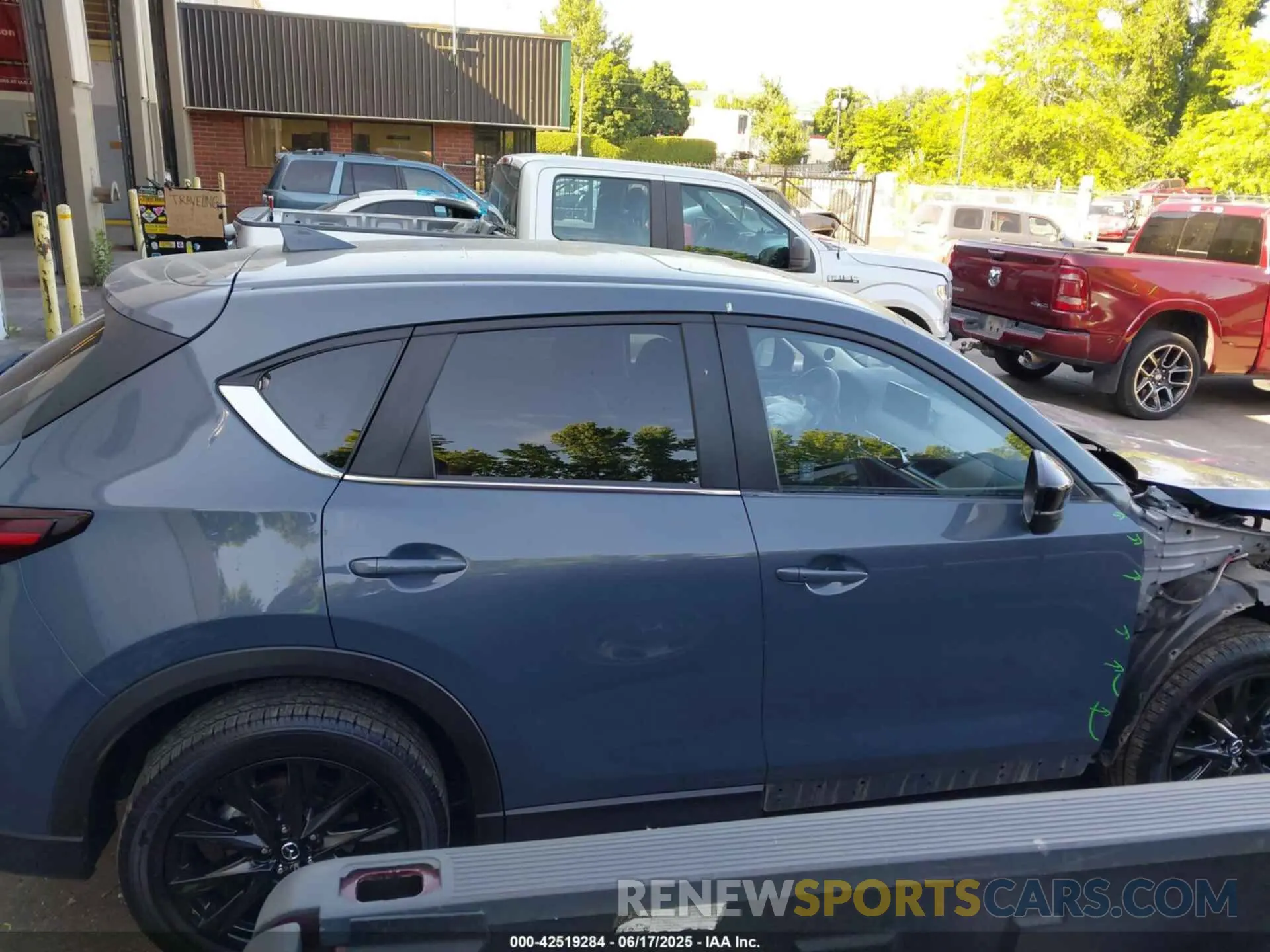 14 Photograph of a damaged car JM3KFBCL2R0500495 MAZDA CX-5 2024