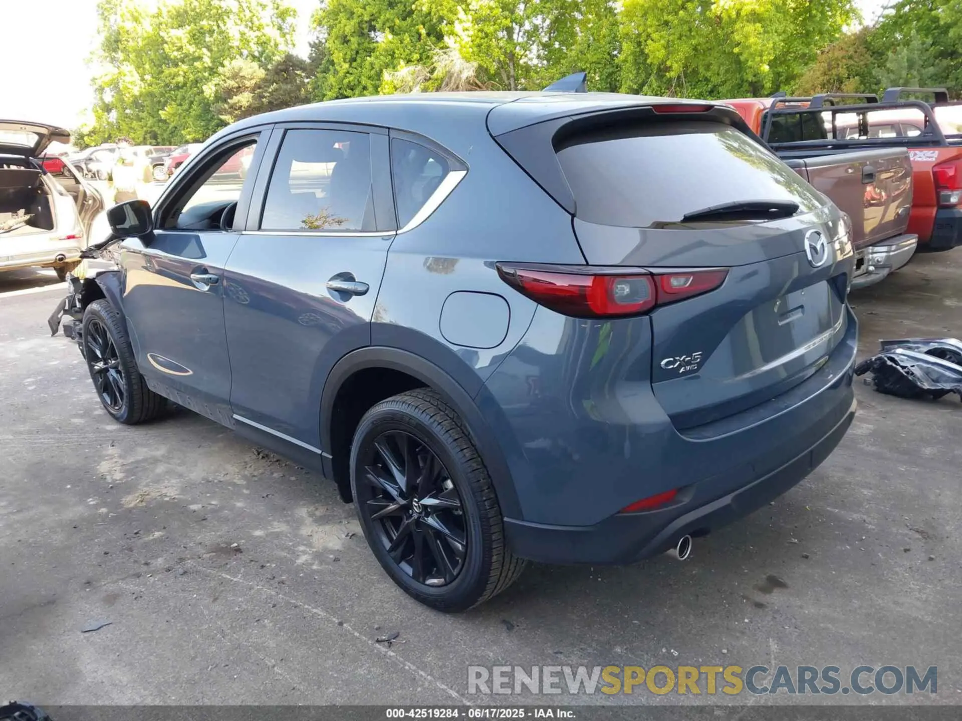 3 Photograph of a damaged car JM3KFBCL2R0500495 MAZDA CX-5 2024
