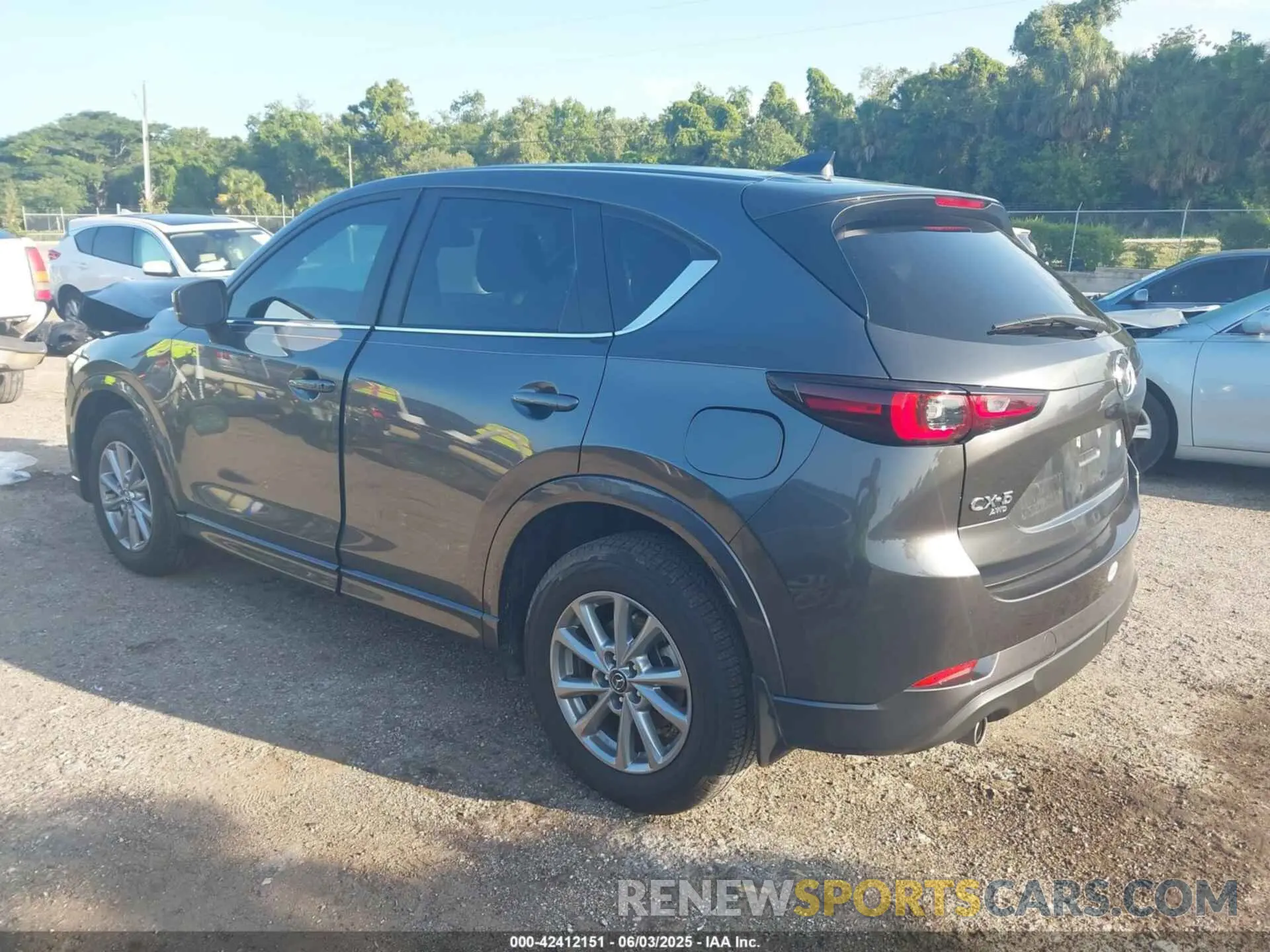 3 Photograph of a damaged car JM3KFBCL3R0414256 MAZDA CX-5 2024