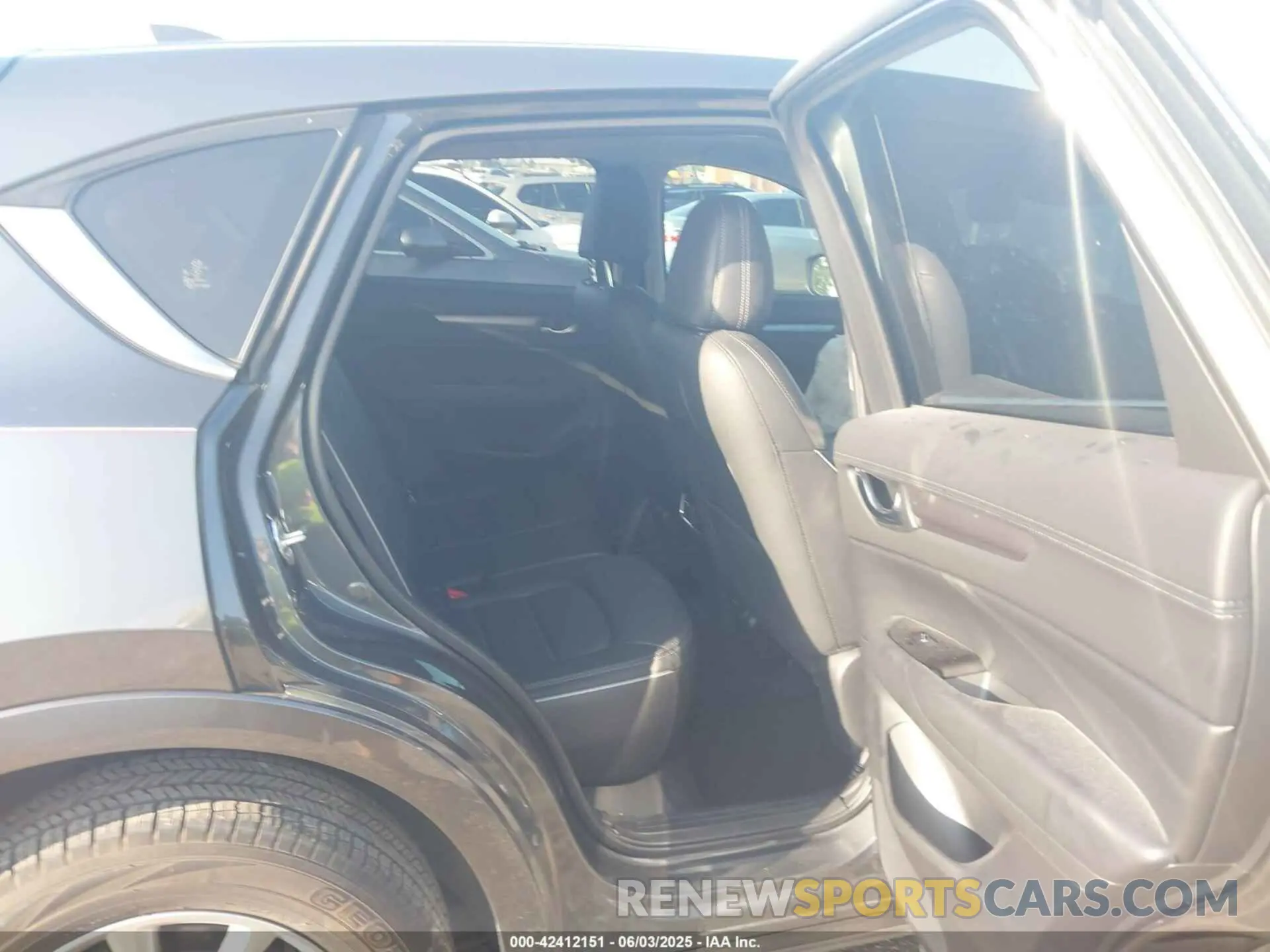 8 Photograph of a damaged car JM3KFBCL3R0414256 MAZDA CX-5 2024