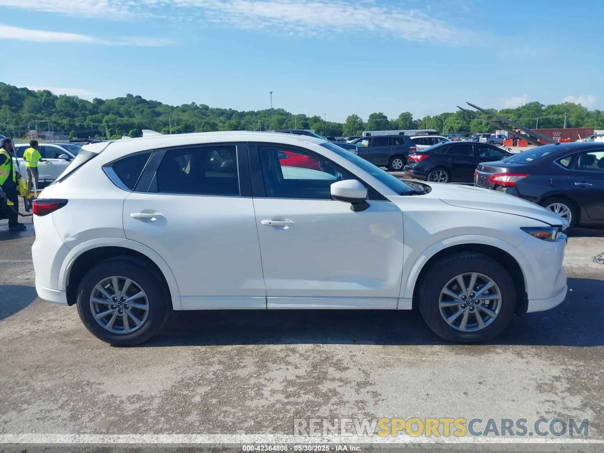 13 Photograph of a damaged car JM3KFBCL3R0520576 MAZDA CX-5 2024