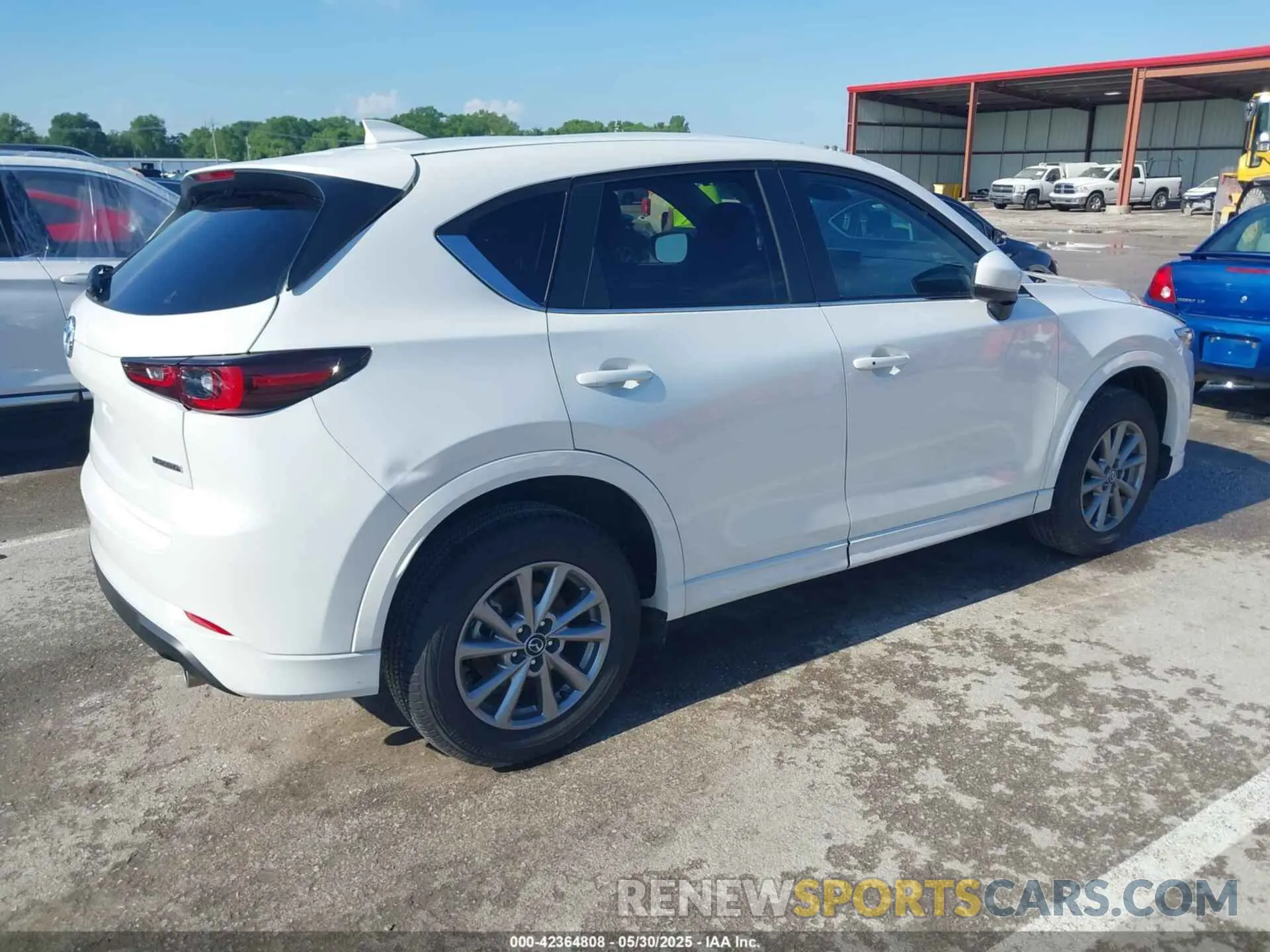 4 Photograph of a damaged car JM3KFBCL3R0520576 MAZDA CX-5 2024