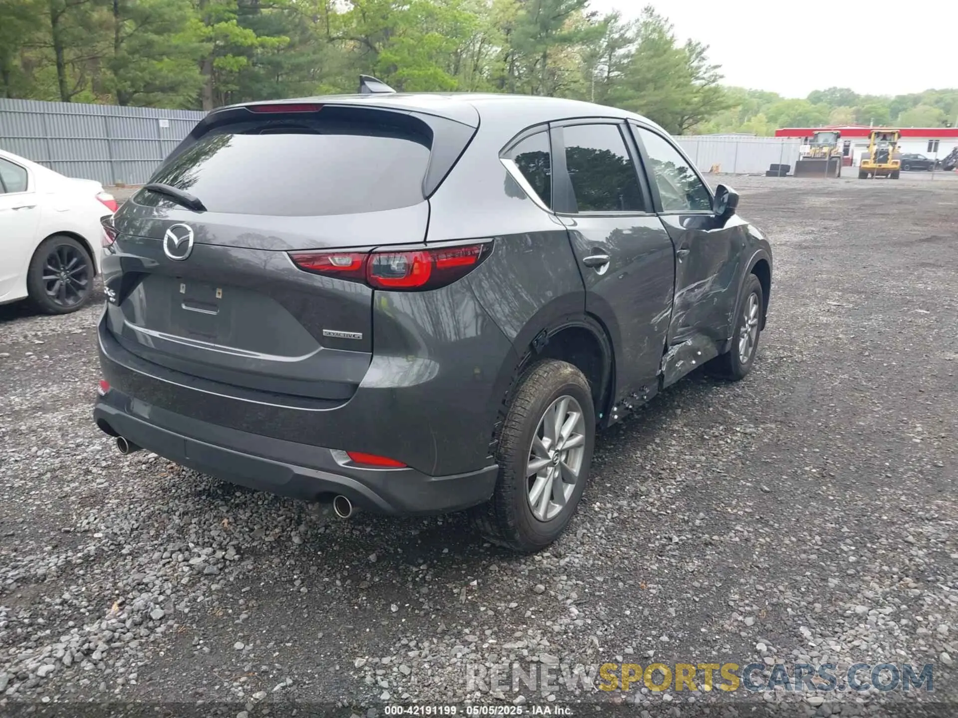 4 Photograph of a damaged car JM3KFBCL4R0497440 MAZDA CX-5 2024
