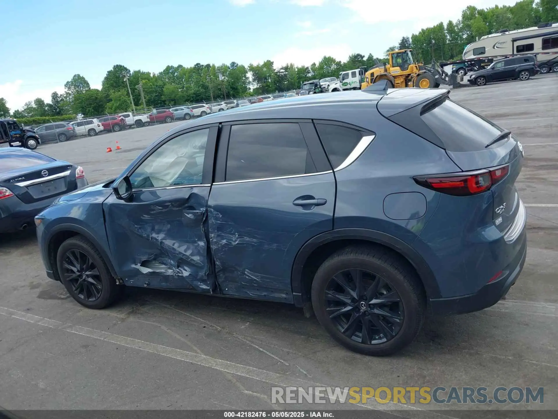 14 Photograph of a damaged car JM3KFBCL5R0440888 MAZDA CX-5 2024