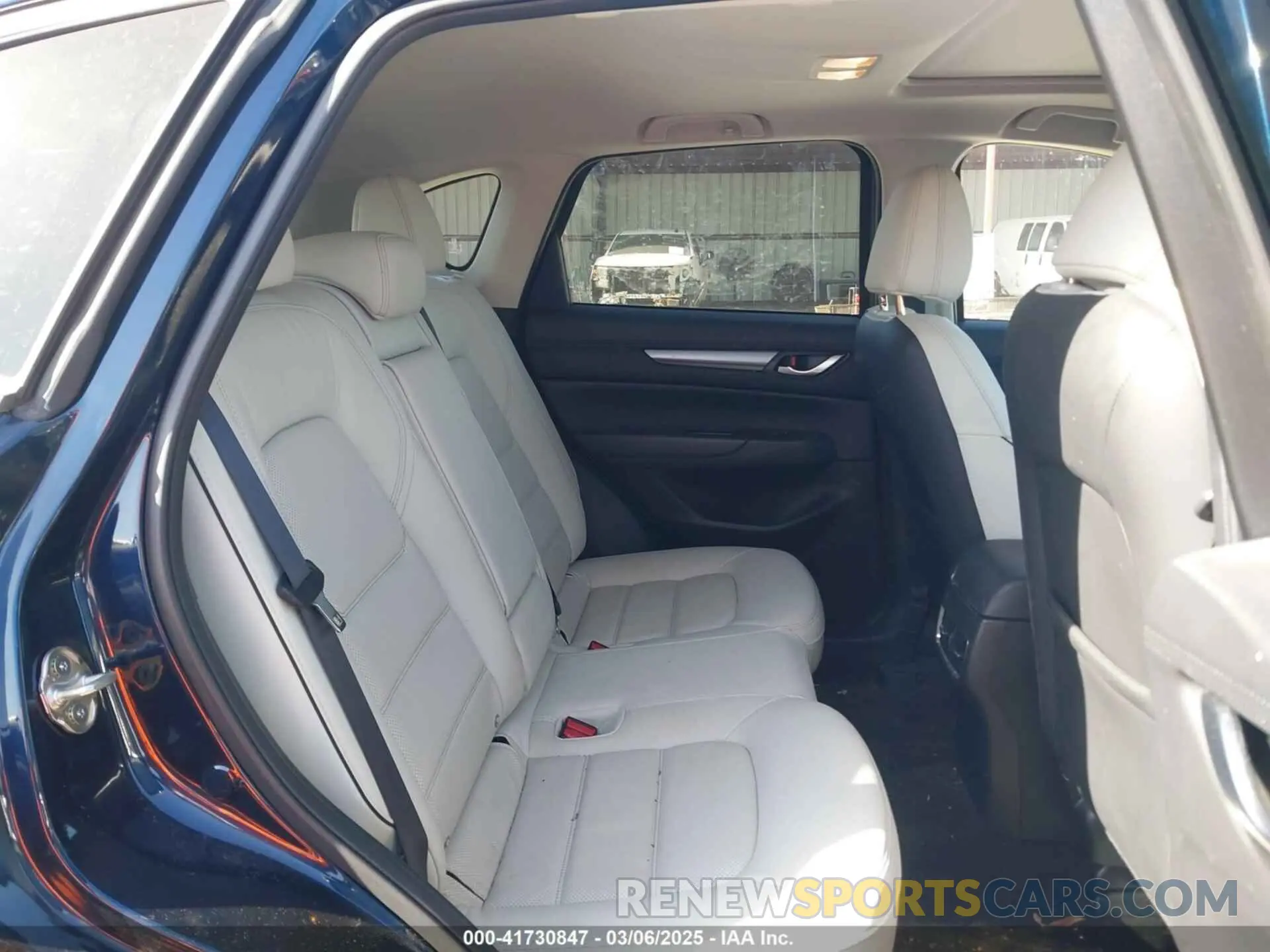 8 Photograph of a damaged car JM3KFBCL6R0469915 MAZDA CX-5 2024