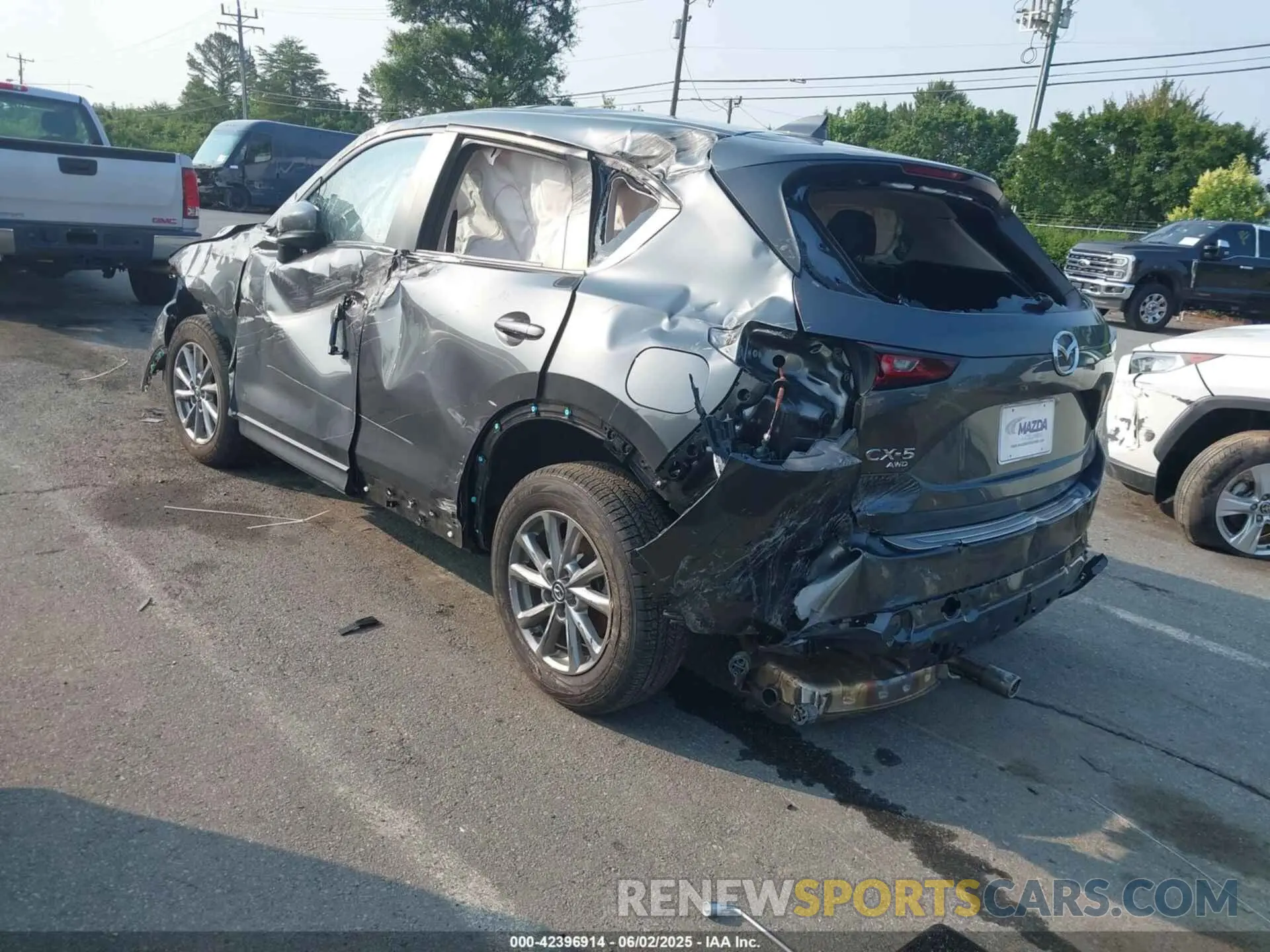 3 Photograph of a damaged car JM3KFBCL7R0492345 MAZDA CX-5 2024