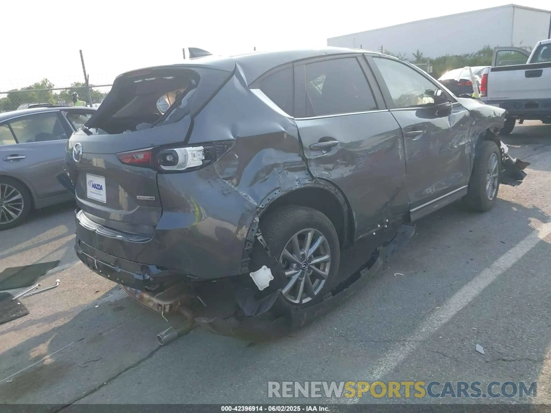 4 Photograph of a damaged car JM3KFBCL7R0492345 MAZDA CX-5 2024