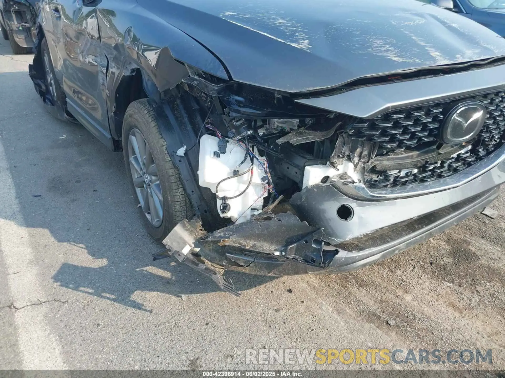 6 Photograph of a damaged car JM3KFBCL7R0492345 MAZDA CX-5 2024