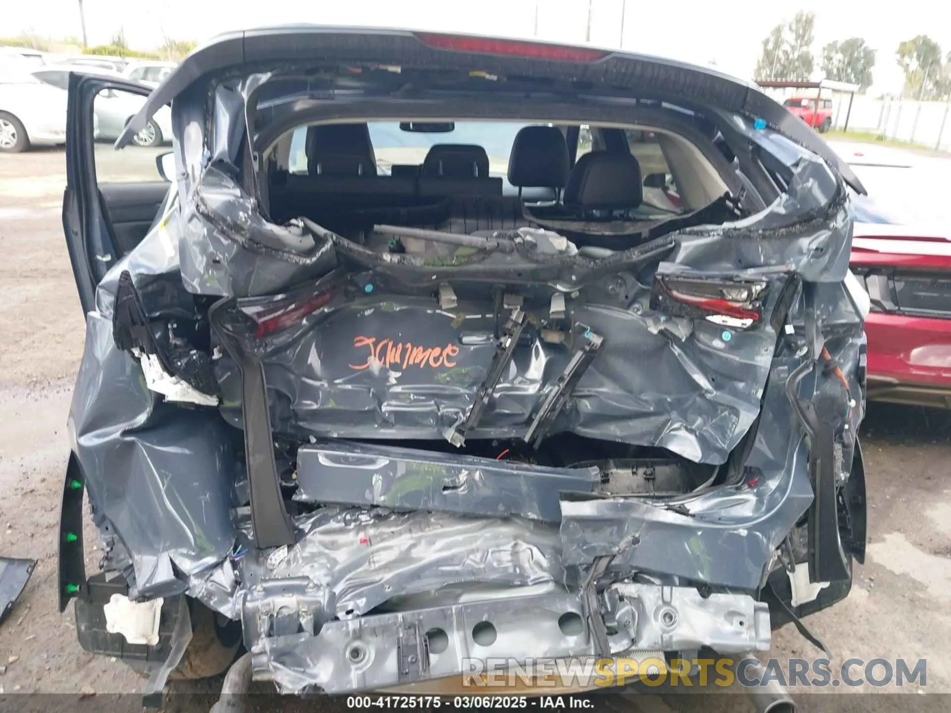 6 Photograph of a damaged car JM3KFBCL8R0491768 MAZDA CX-5 2024