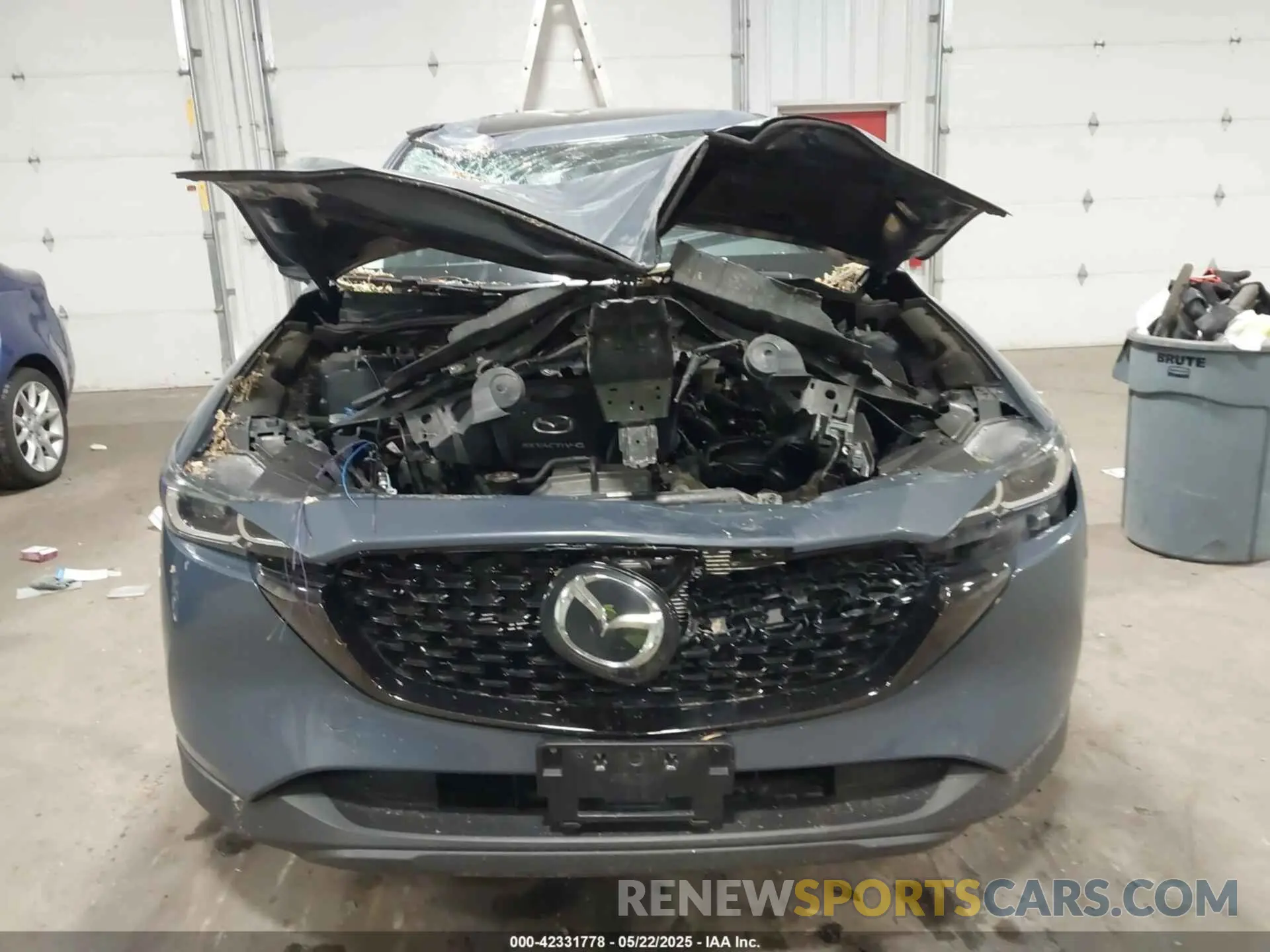 11 Photograph of a damaged car JM3KFBCL8R0500646 MAZDA CX-5 2024
