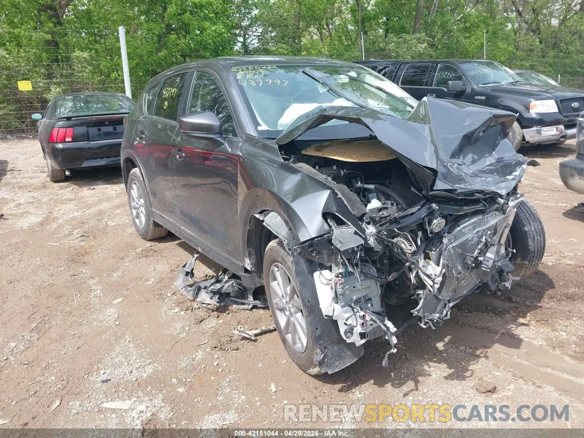 1 Photograph of a damaged car JM3KFBCL9R0437797 MAZDA CX-5 2024