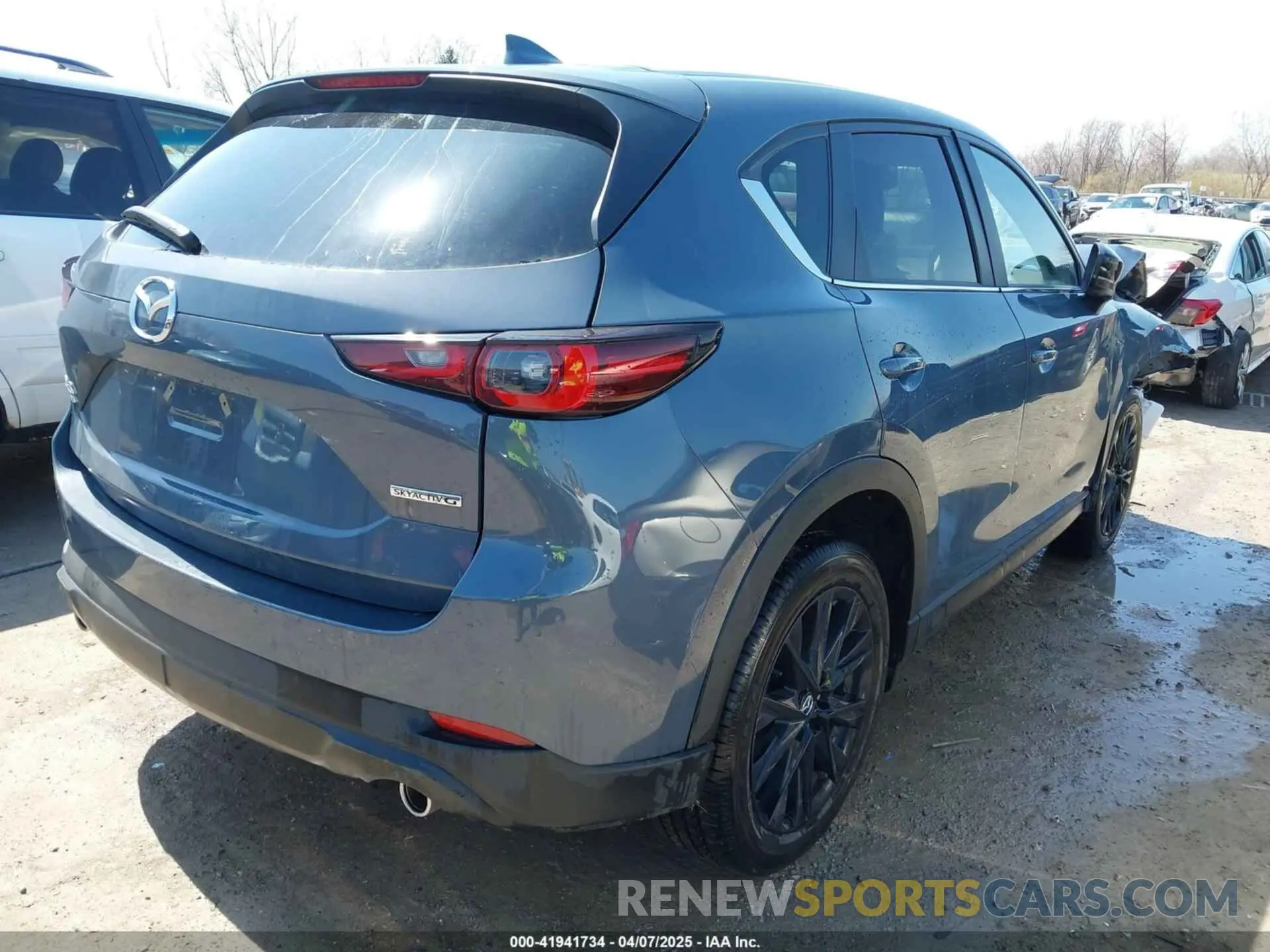 4 Photograph of a damaged car JM3KFBCL9R0524759 MAZDA CX-5 2024
