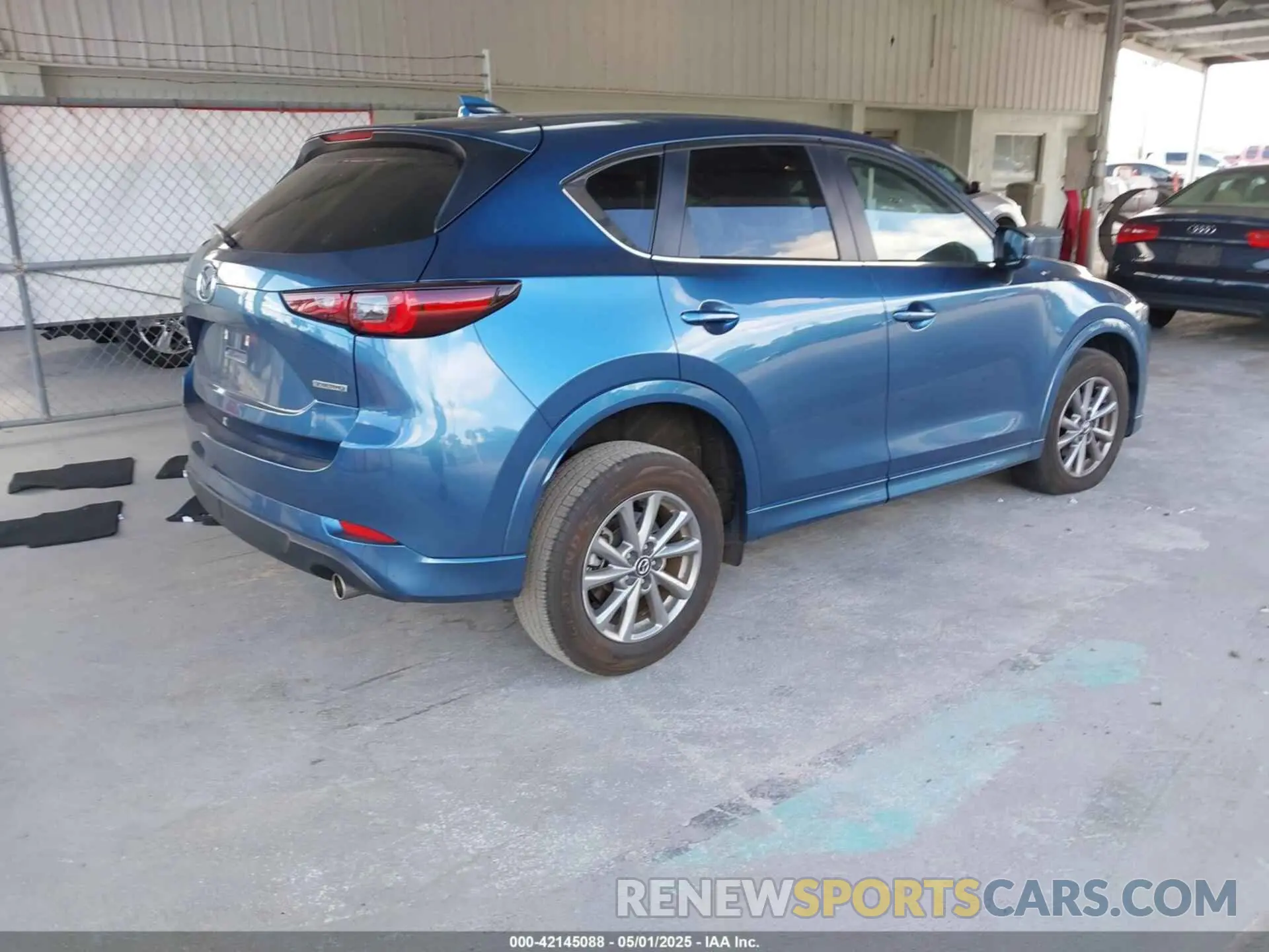 4 Photograph of a damaged car JM3KFBCLXR0453667 MAZDA CX-5 2024