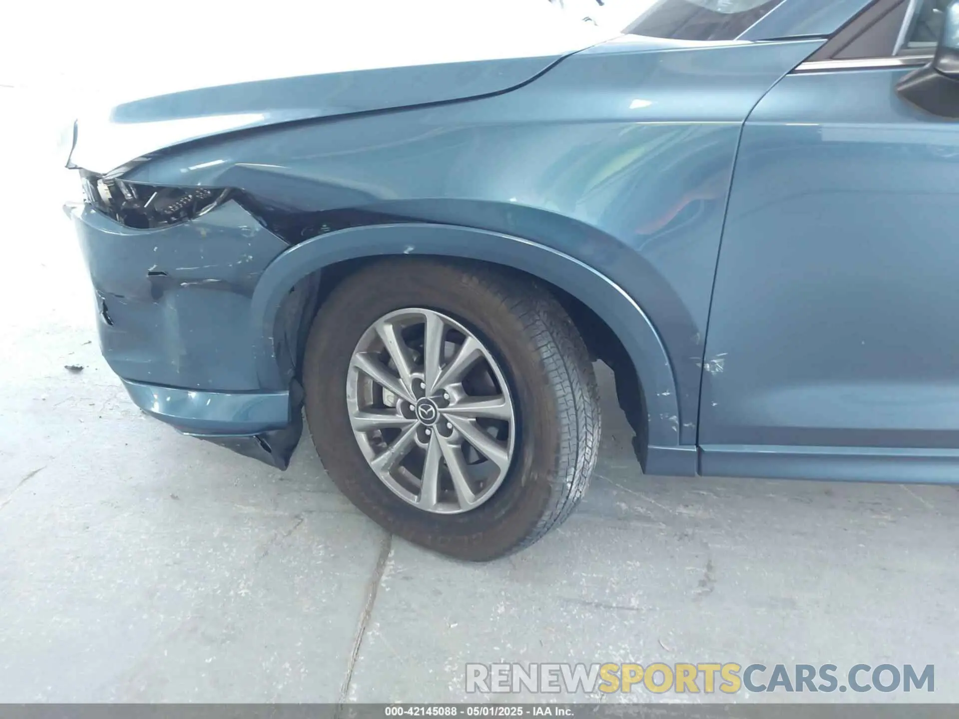 6 Photograph of a damaged car JM3KFBCLXR0453667 MAZDA CX-5 2024