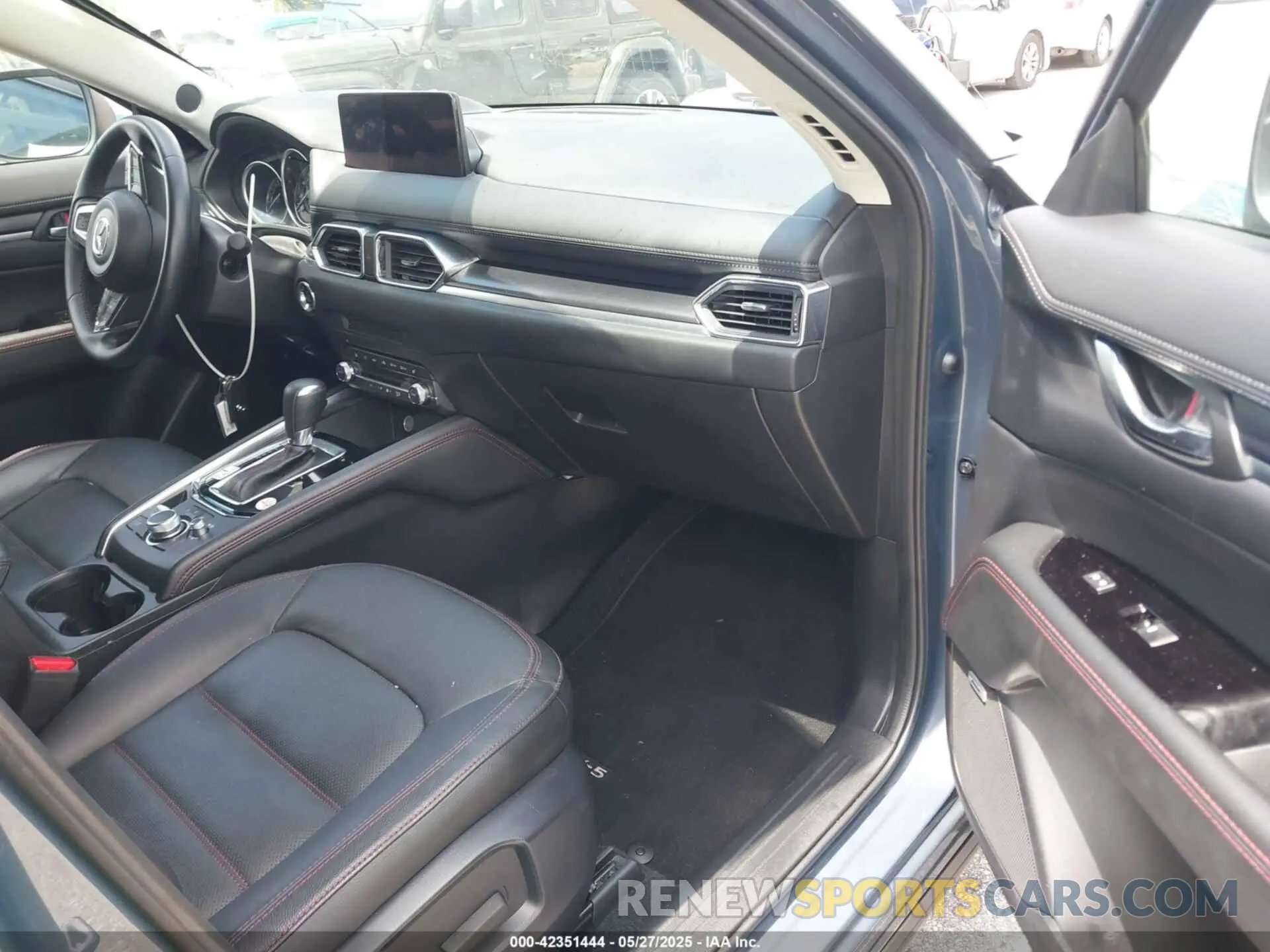 5 Photograph of a damaged car JM3KFBCLXR0521353 MAZDA CX-5 2024