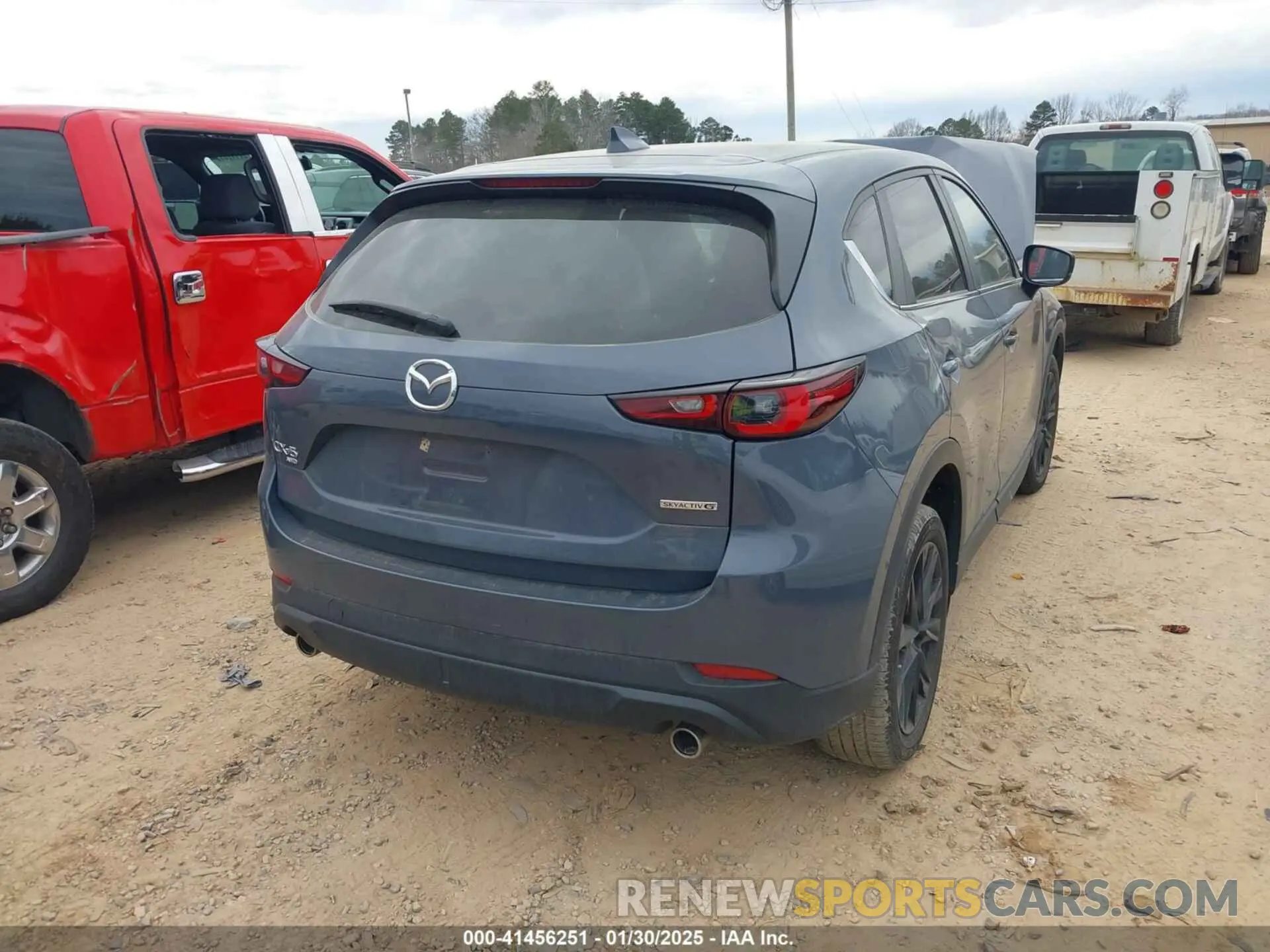 4 Photograph of a damaged car JM3KFBCM0R0361752 MAZDA CX-5 2024