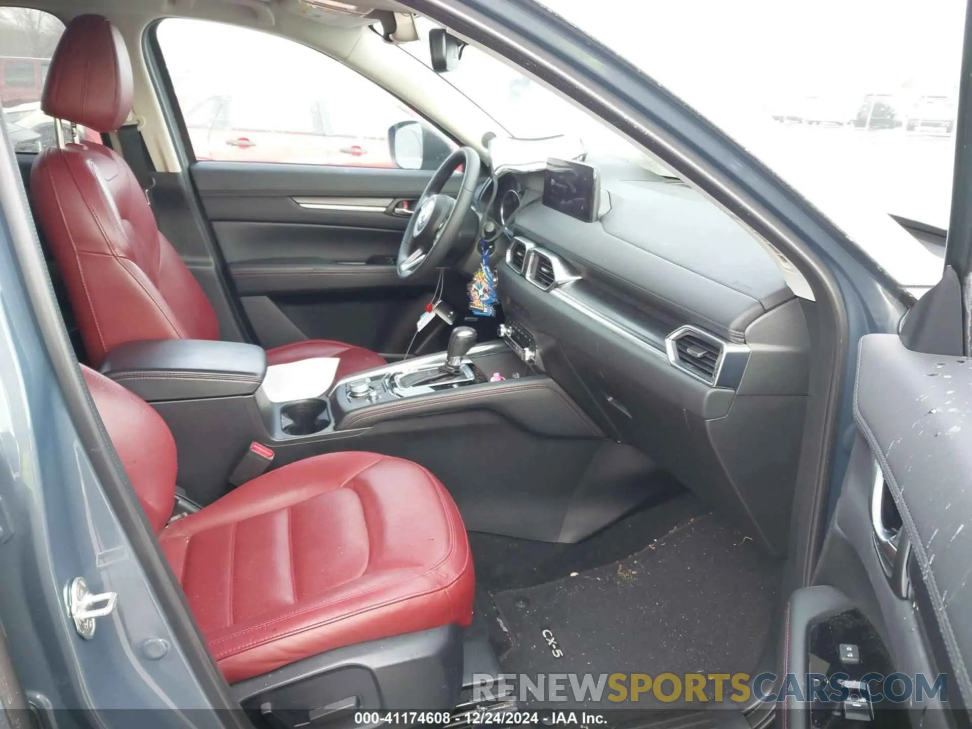 5 Photograph of a damaged car JM3KFBCM1R0365941 MAZDA CX-5 2024