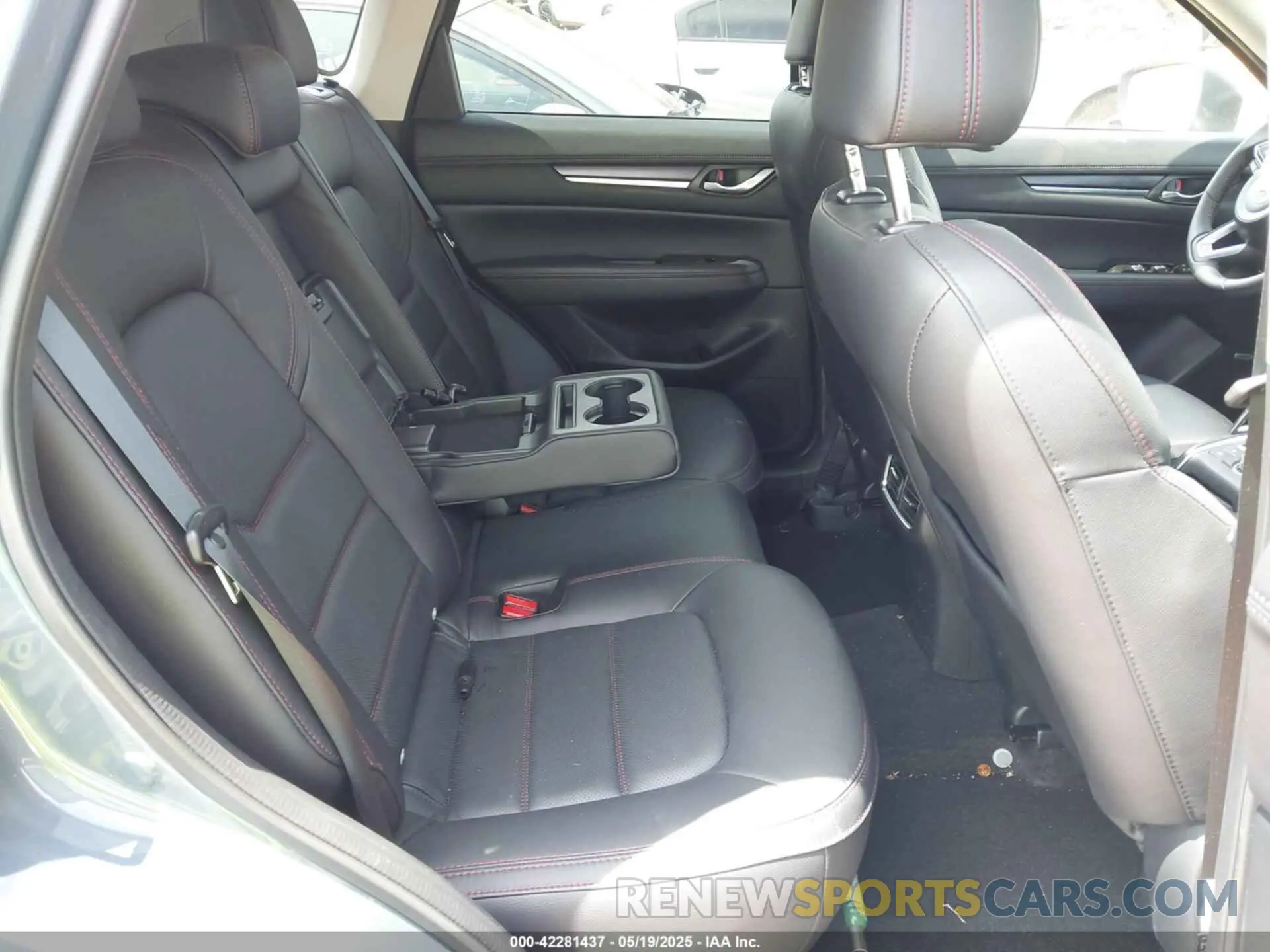 8 Photograph of a damaged car JM3KFBCM1R0387390 MAZDA CX-5 2024