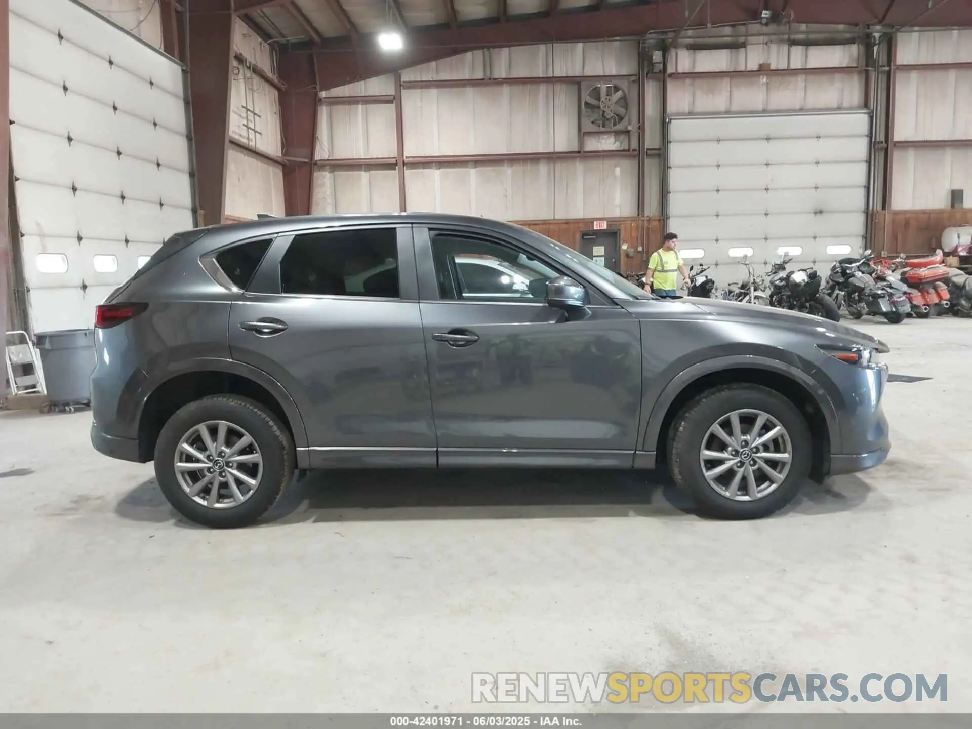 13 Photograph of a damaged car JM3KFBCM6R0417435 MAZDA CX-5 2024