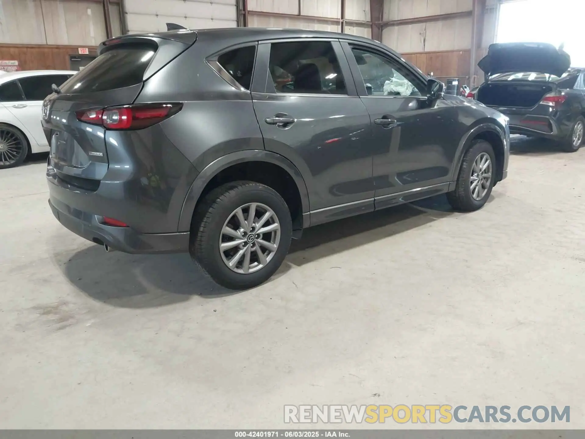 4 Photograph of a damaged car JM3KFBCM6R0417435 MAZDA CX-5 2024