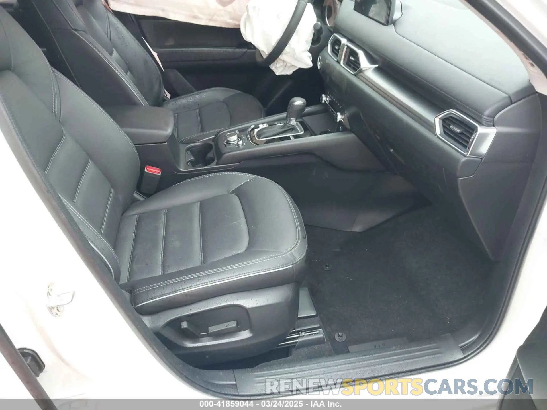 5 Photograph of a damaged car JM3KFBCM7R0364230 MAZDA CX-5 2024
