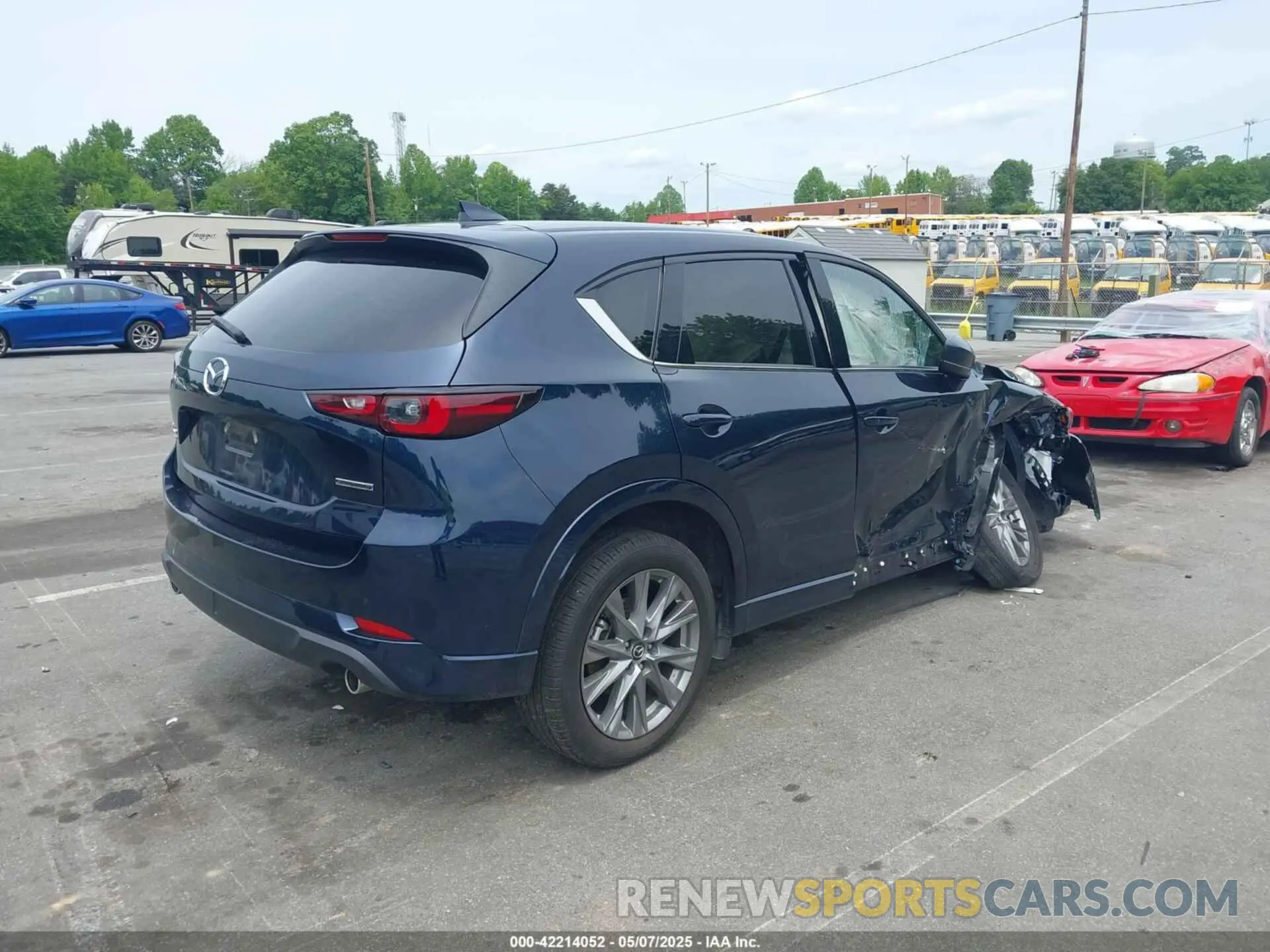 4 Photograph of a damaged car JM3KFBDL1R0491707 MAZDA CX-5 2024