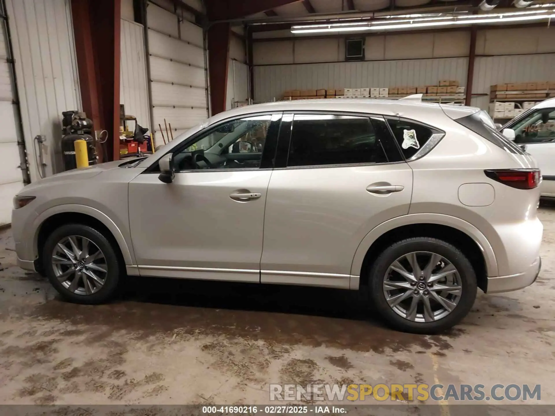 14 Photograph of a damaged car JM3KFBDL2R0431998 MAZDA CX-5 2024