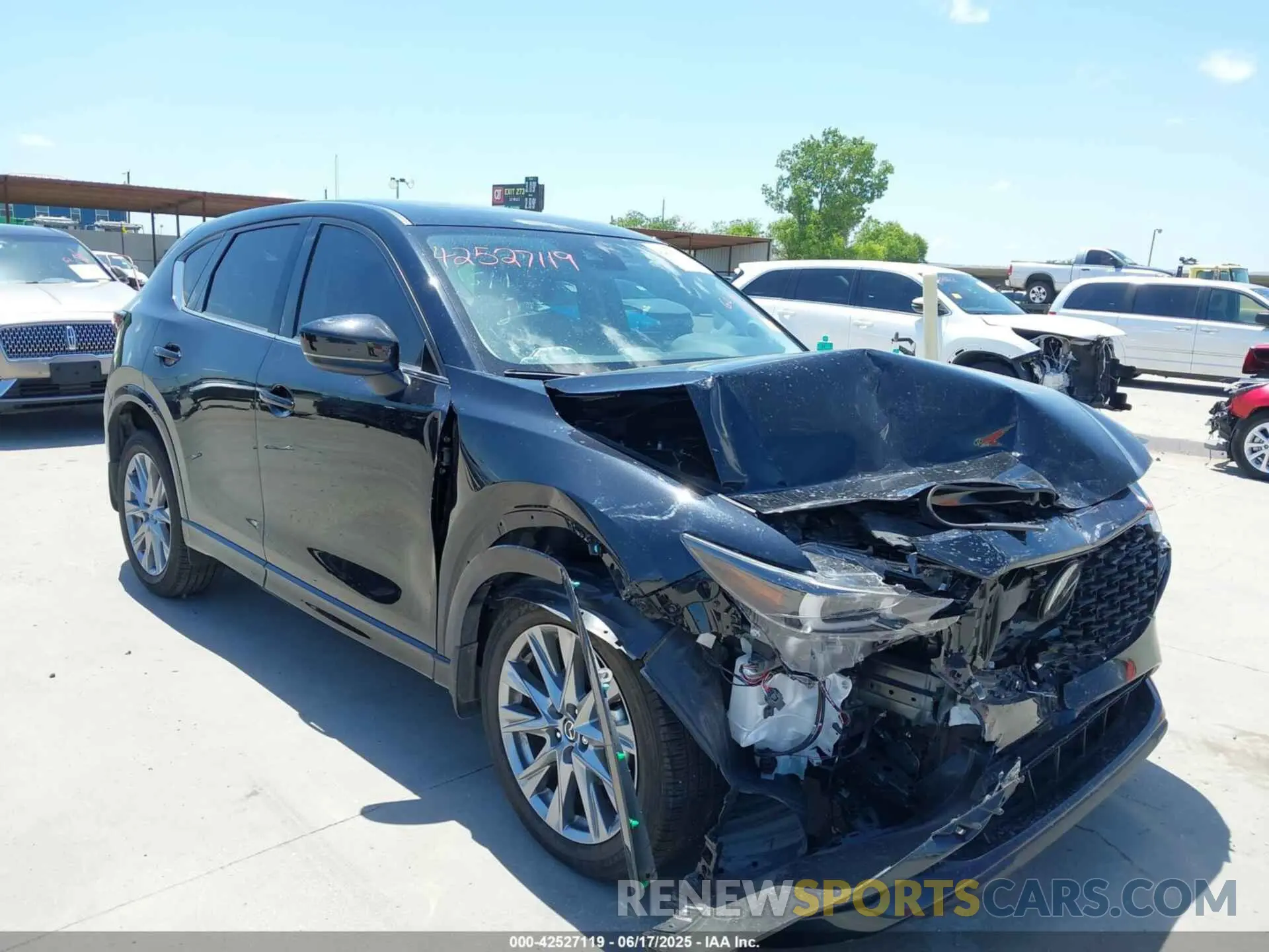 1 Photograph of a damaged car JM3KFBDL2R0531910 MAZDA CX-5 2024
