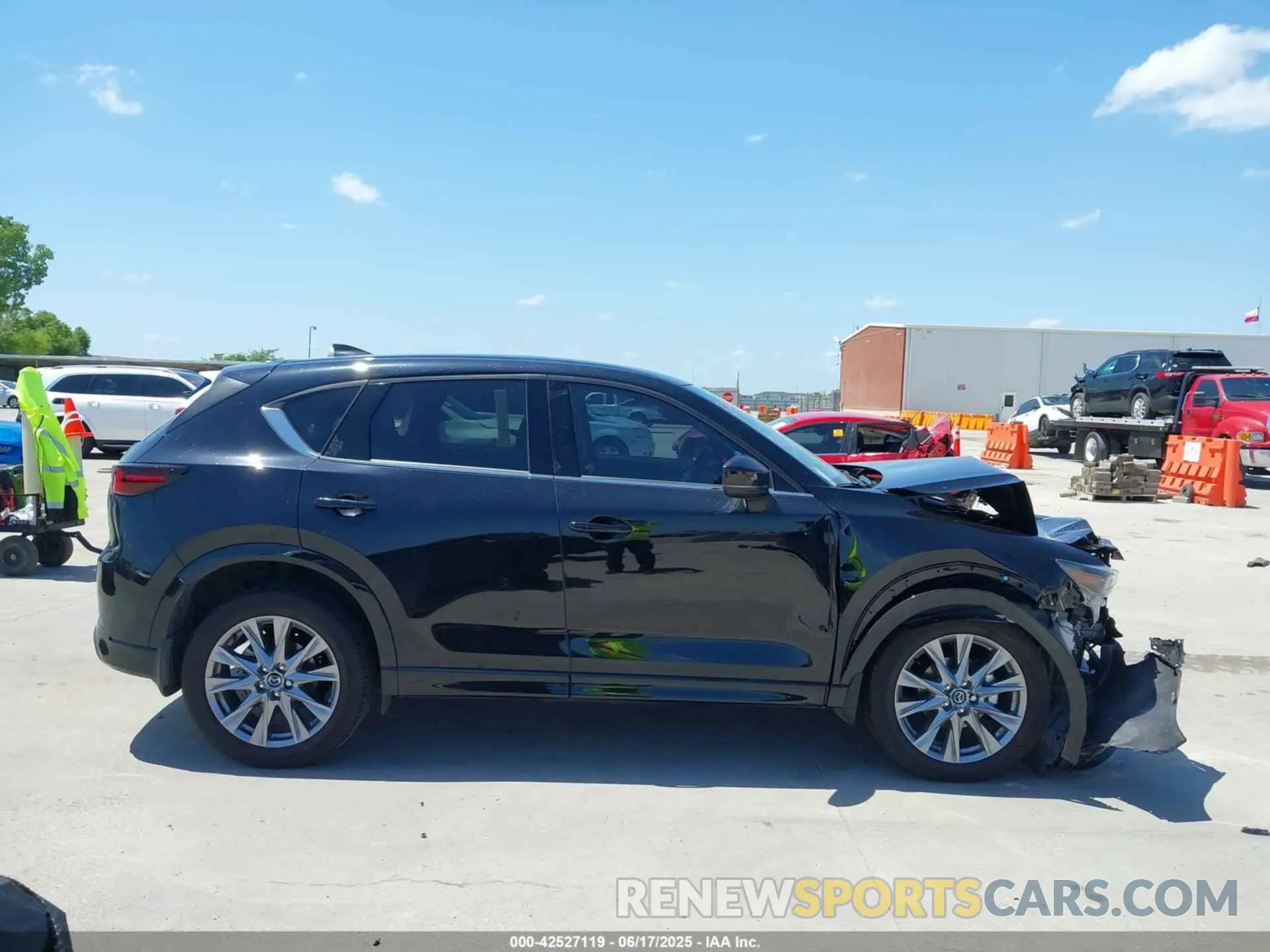 13 Photograph of a damaged car JM3KFBDL2R0531910 MAZDA CX-5 2024