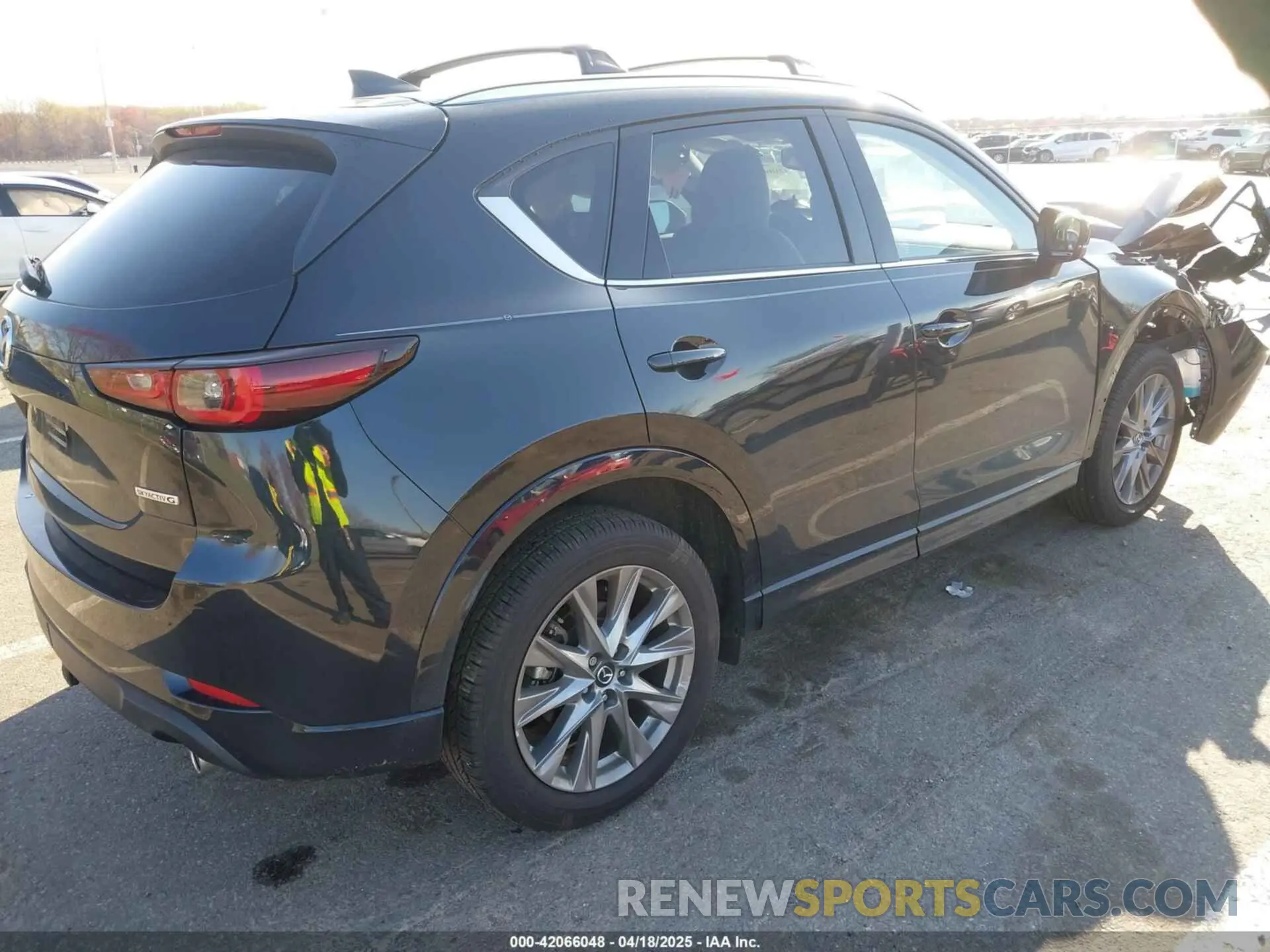 4 Photograph of a damaged car JM3KFBDL4R0480913 MAZDA CX-5 2024